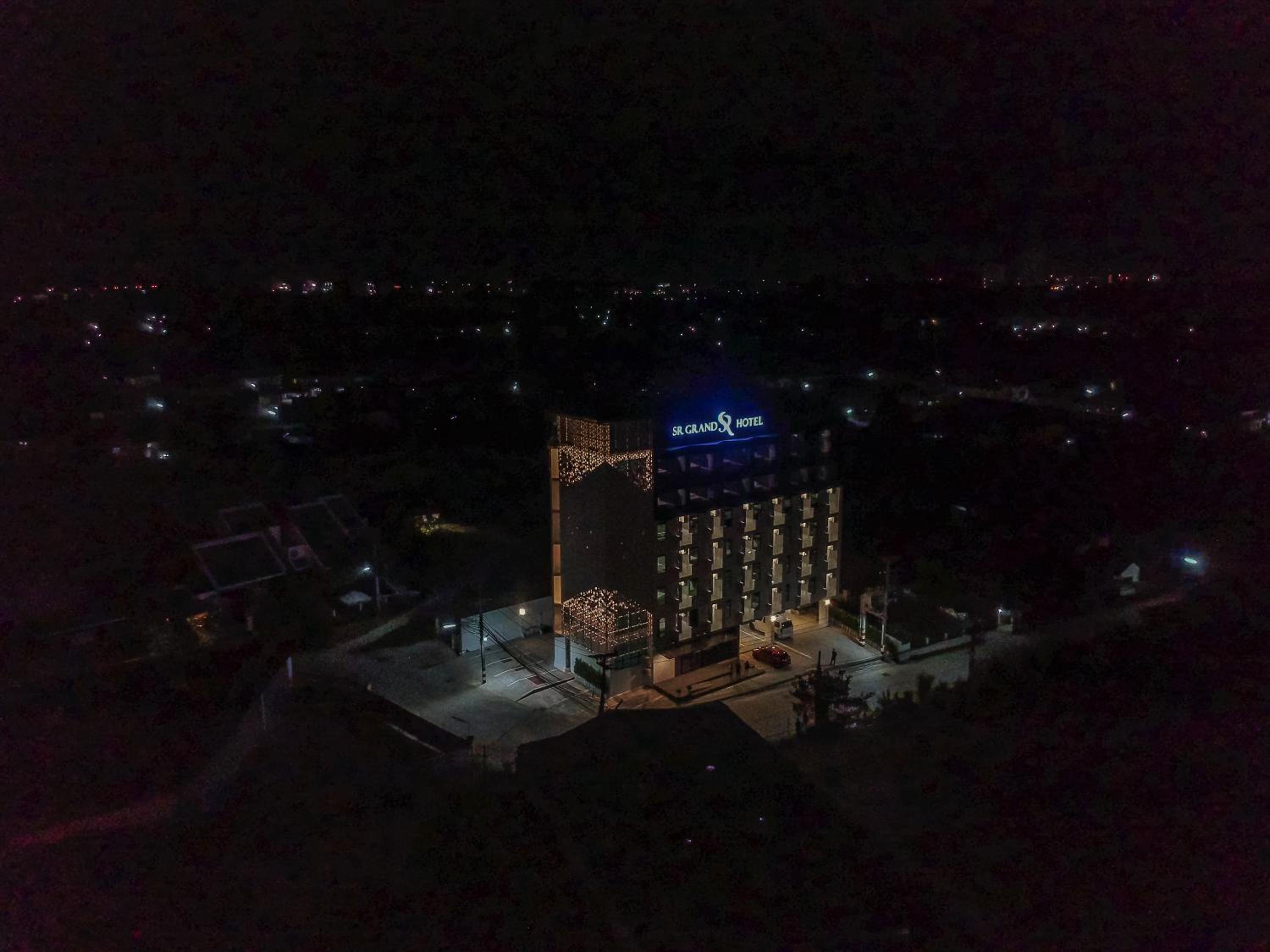 Hotel SR Grand Hotel Chiangmai - Image 1