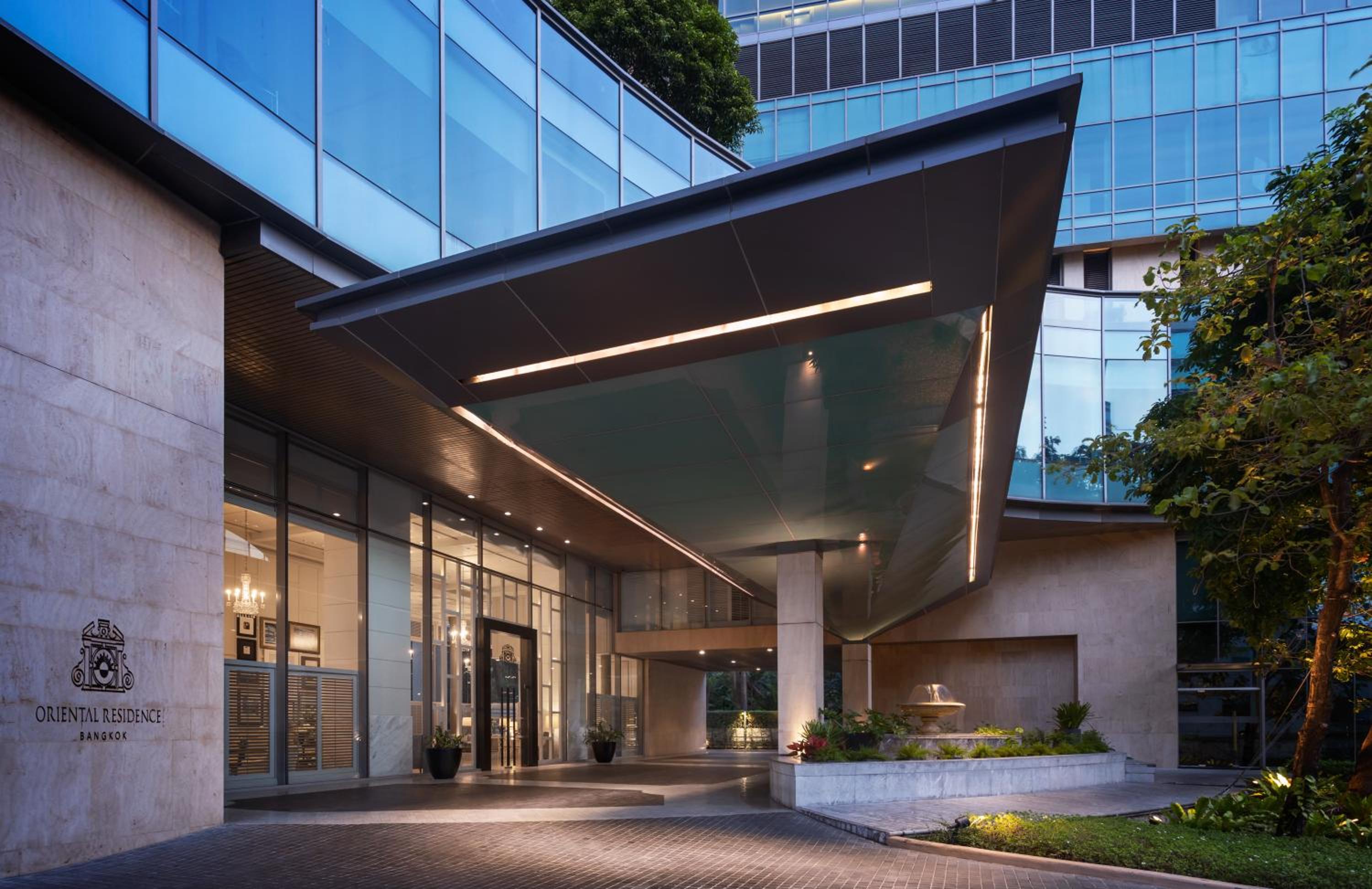 Hotel Oriental Residence Bangkok - Image 1