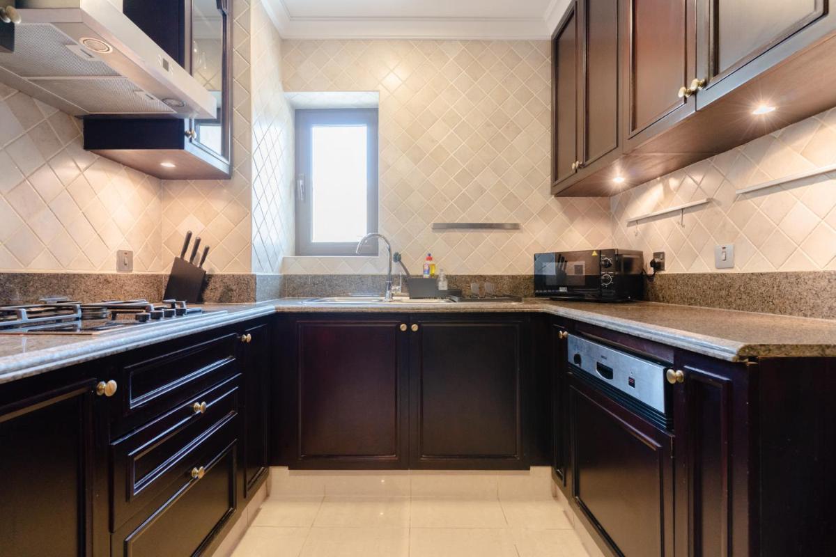 LUXFolio Retreats - Brand New - Full Burj View