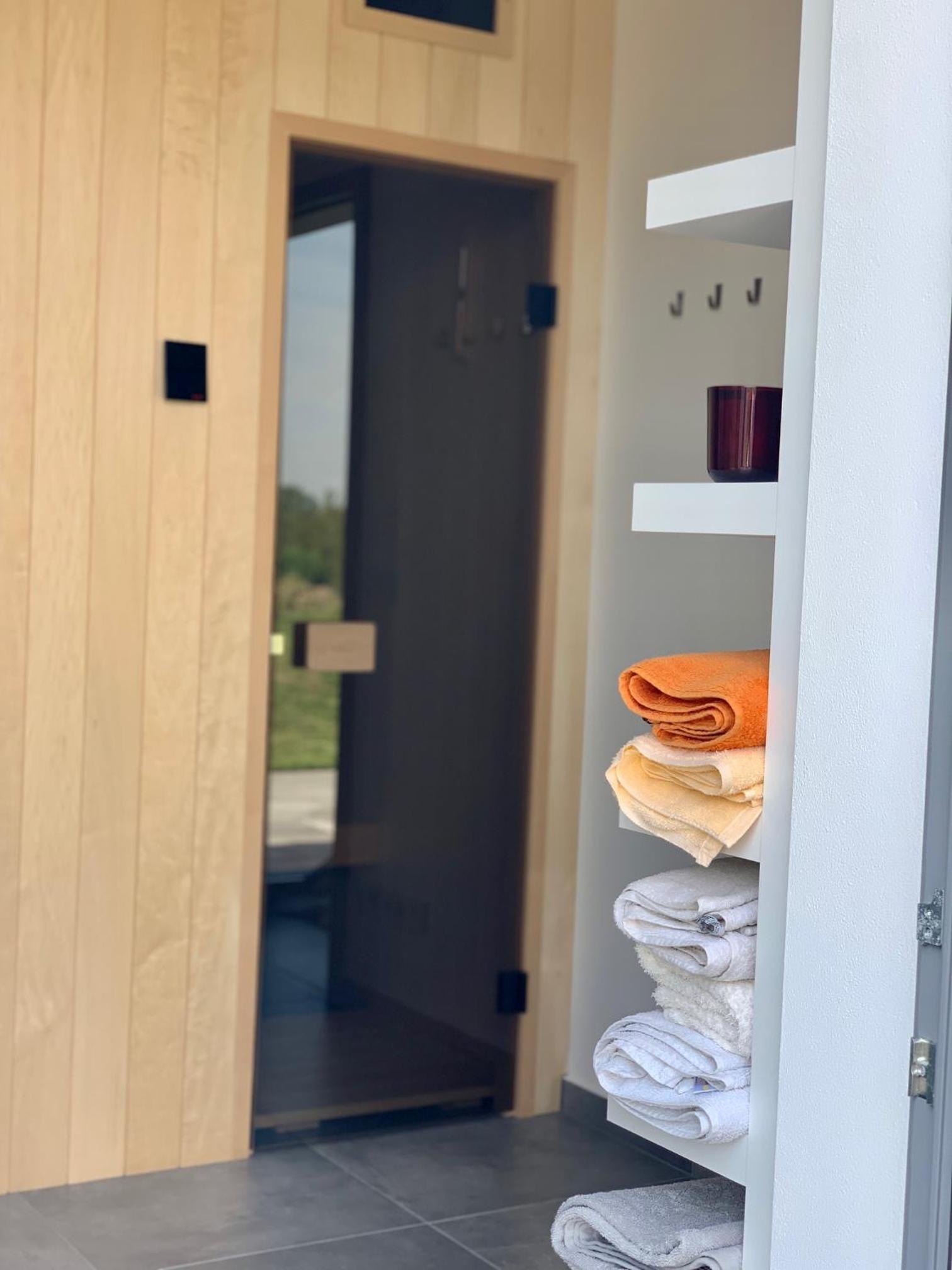 AirbnbTřeboň - modern apartment