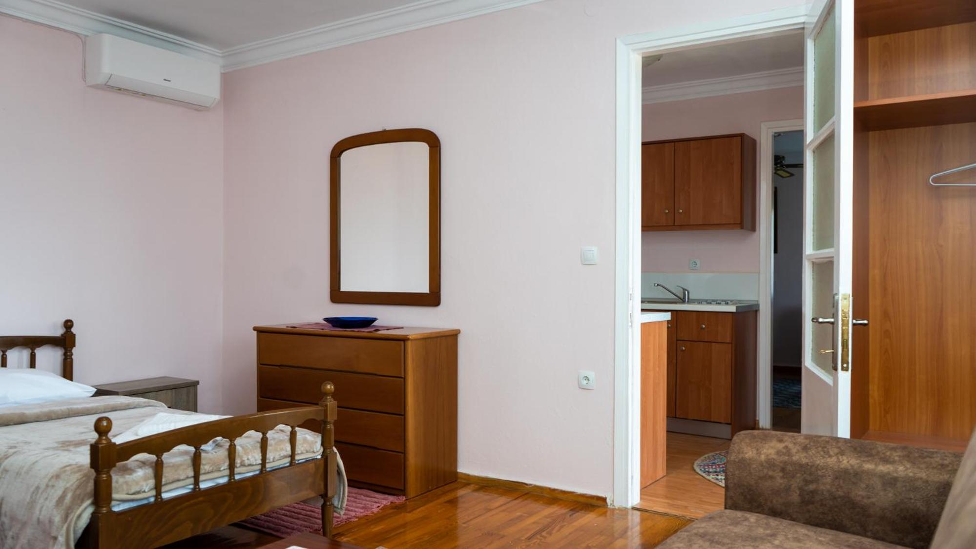 Fani's House Under Meteora