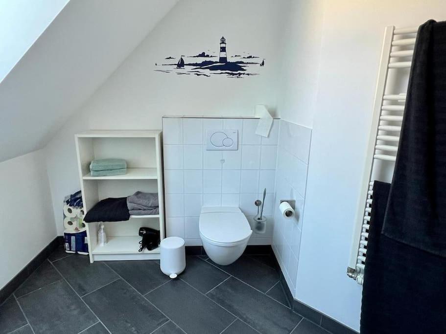Lichtdurchflutete Ferienwohnung mit direktem Schleiblick