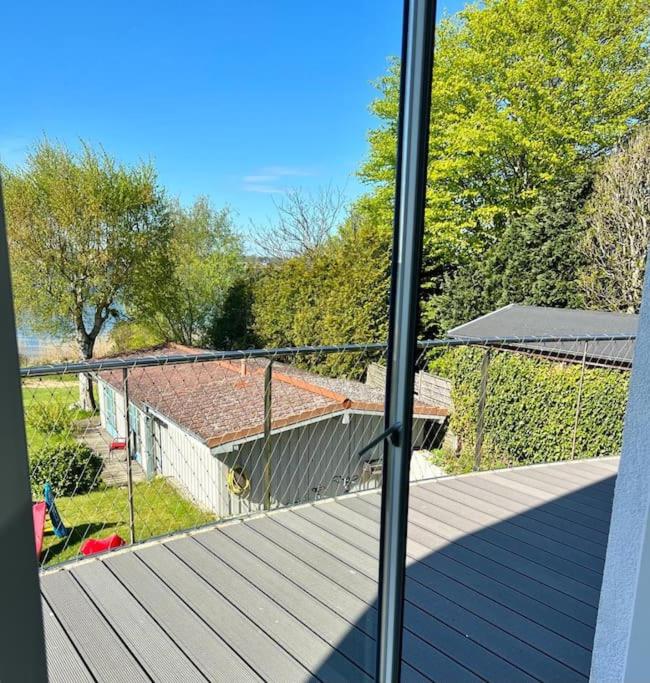 Lichtdurchflutete Ferienwohnung mit direktem Schleiblick