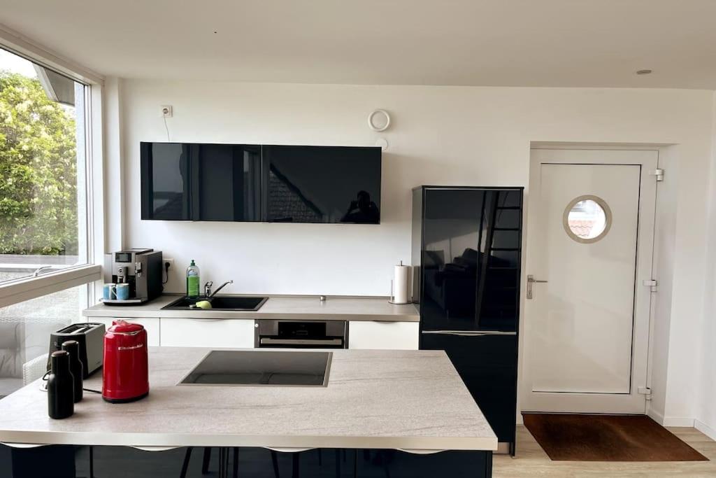 Lichtdurchflutete Ferienwohnung mit direktem Schleiblick
