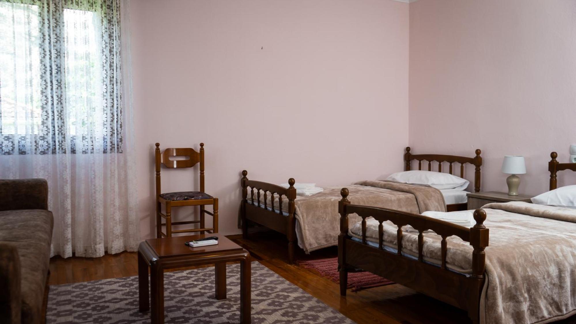 Fani's House Under Meteora