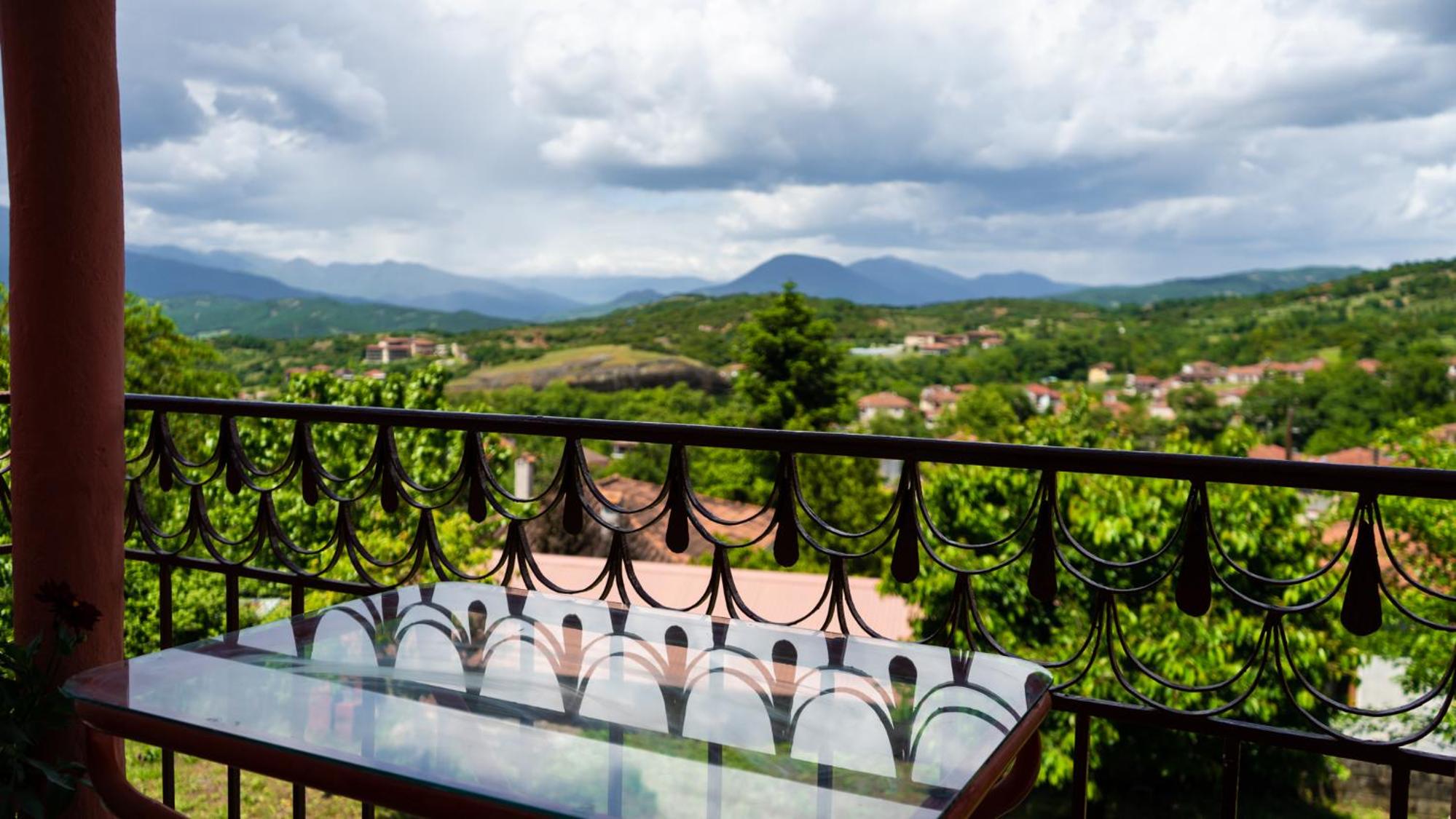 Fani's House Under Meteora