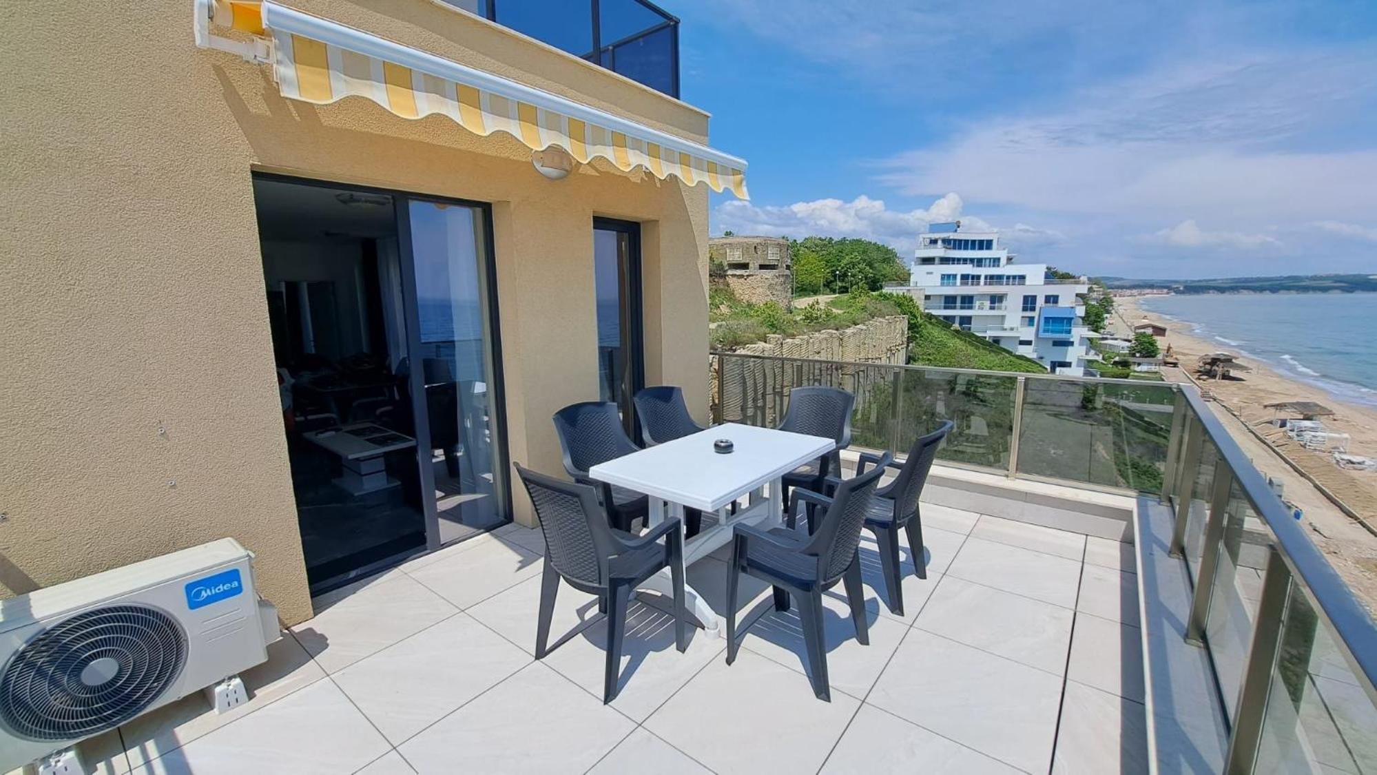 Diamond Beach Luxus Apart Obzor 28