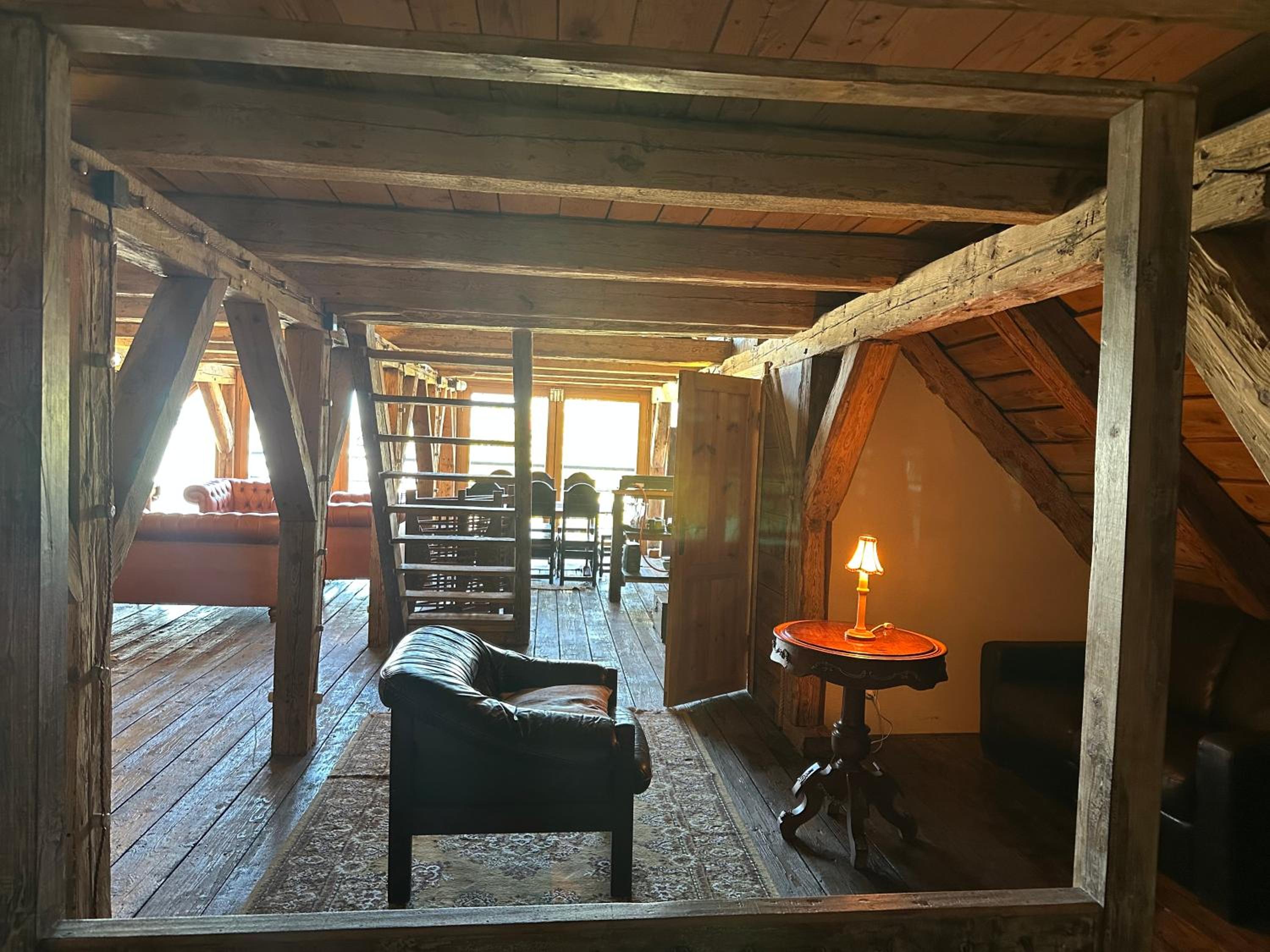 lounge