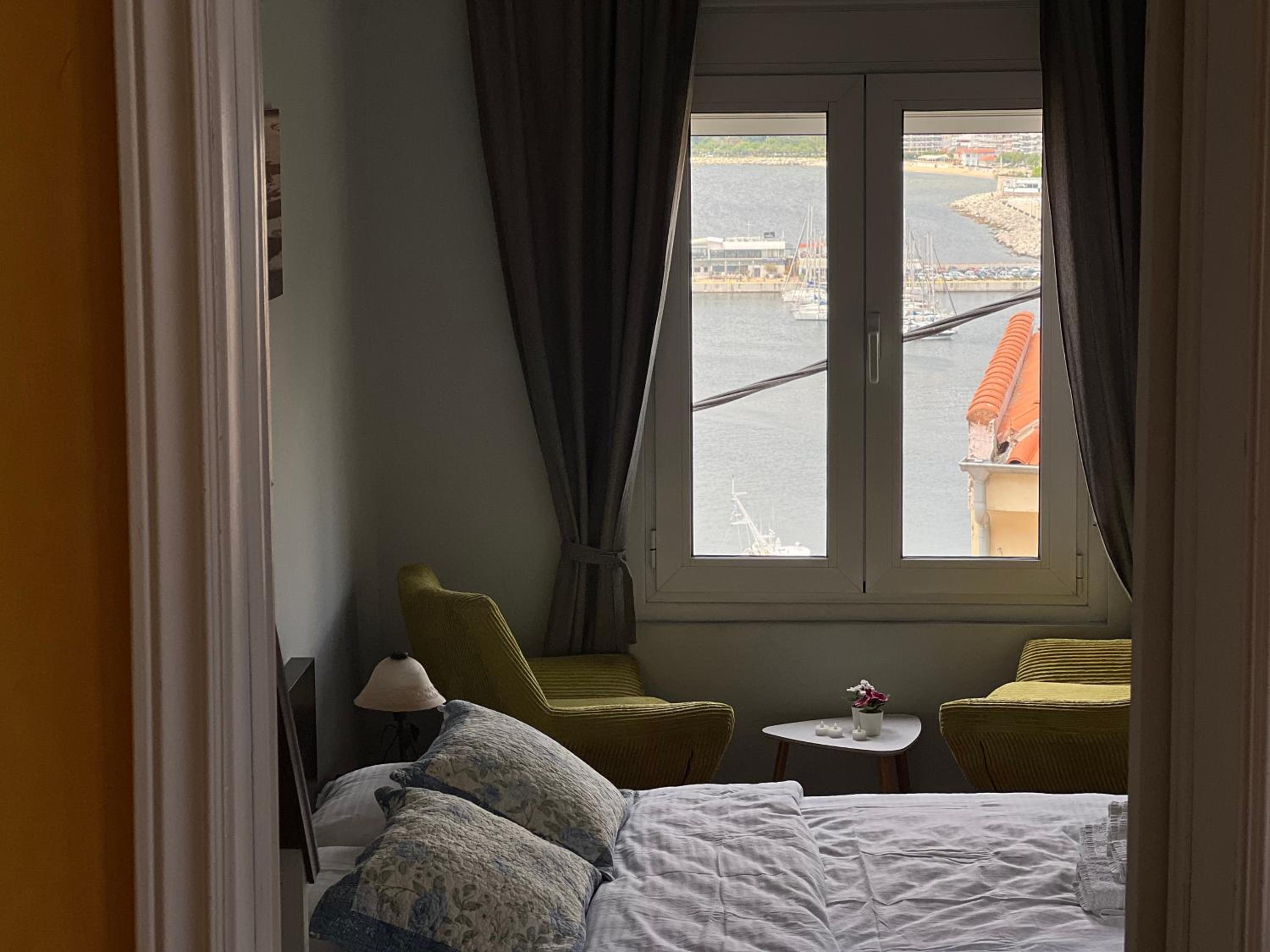 Theothea Suites