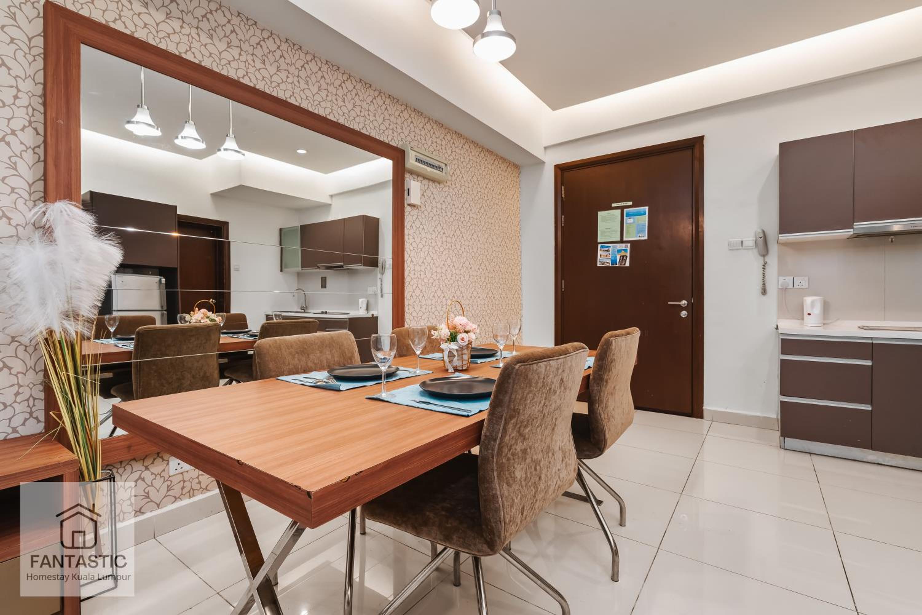 Regalia Residence at KLCC View Sky Pool by MC