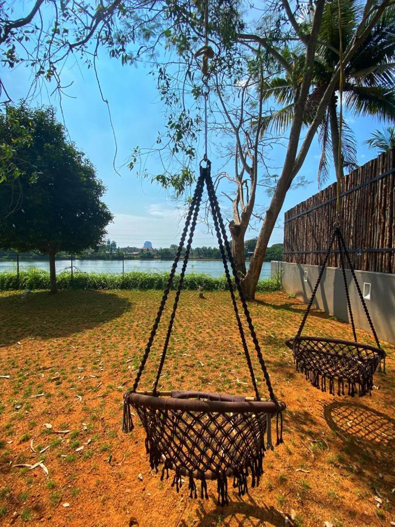 Anaya's Lake House view 4