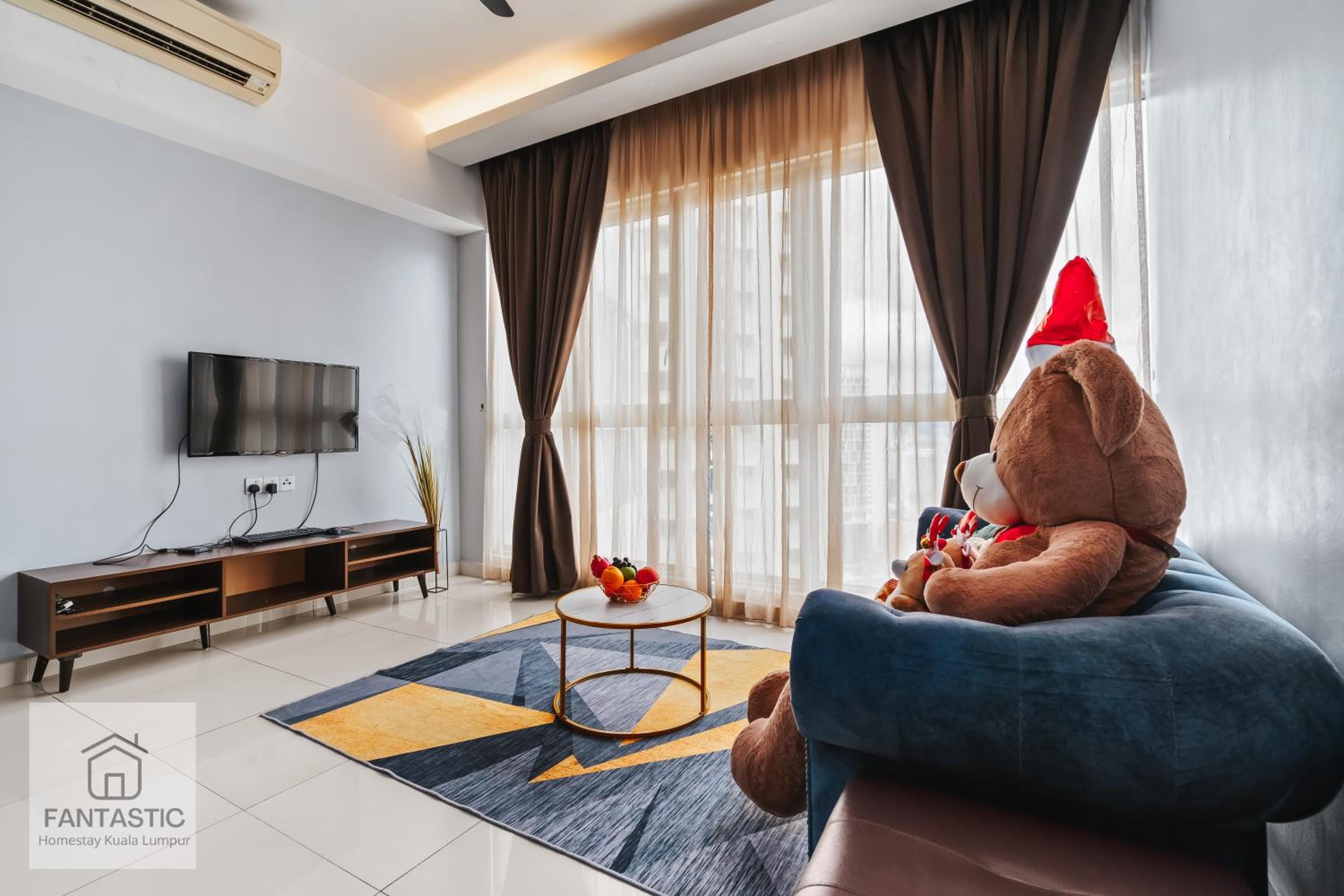 Regalia Residence at KLCC View Sky Pool by MC