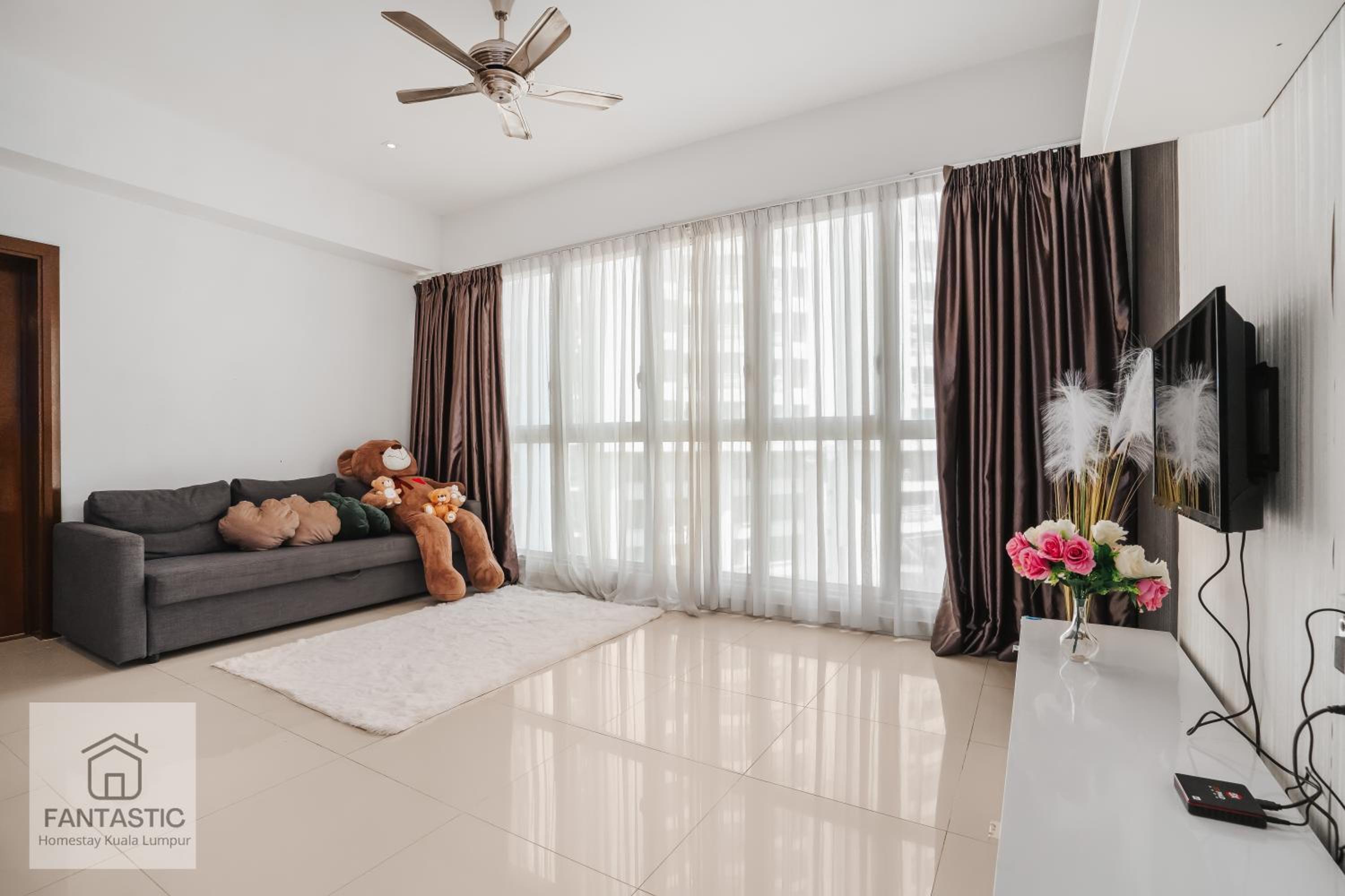 Regalia Residence at KLCC View Sky Pool by MC