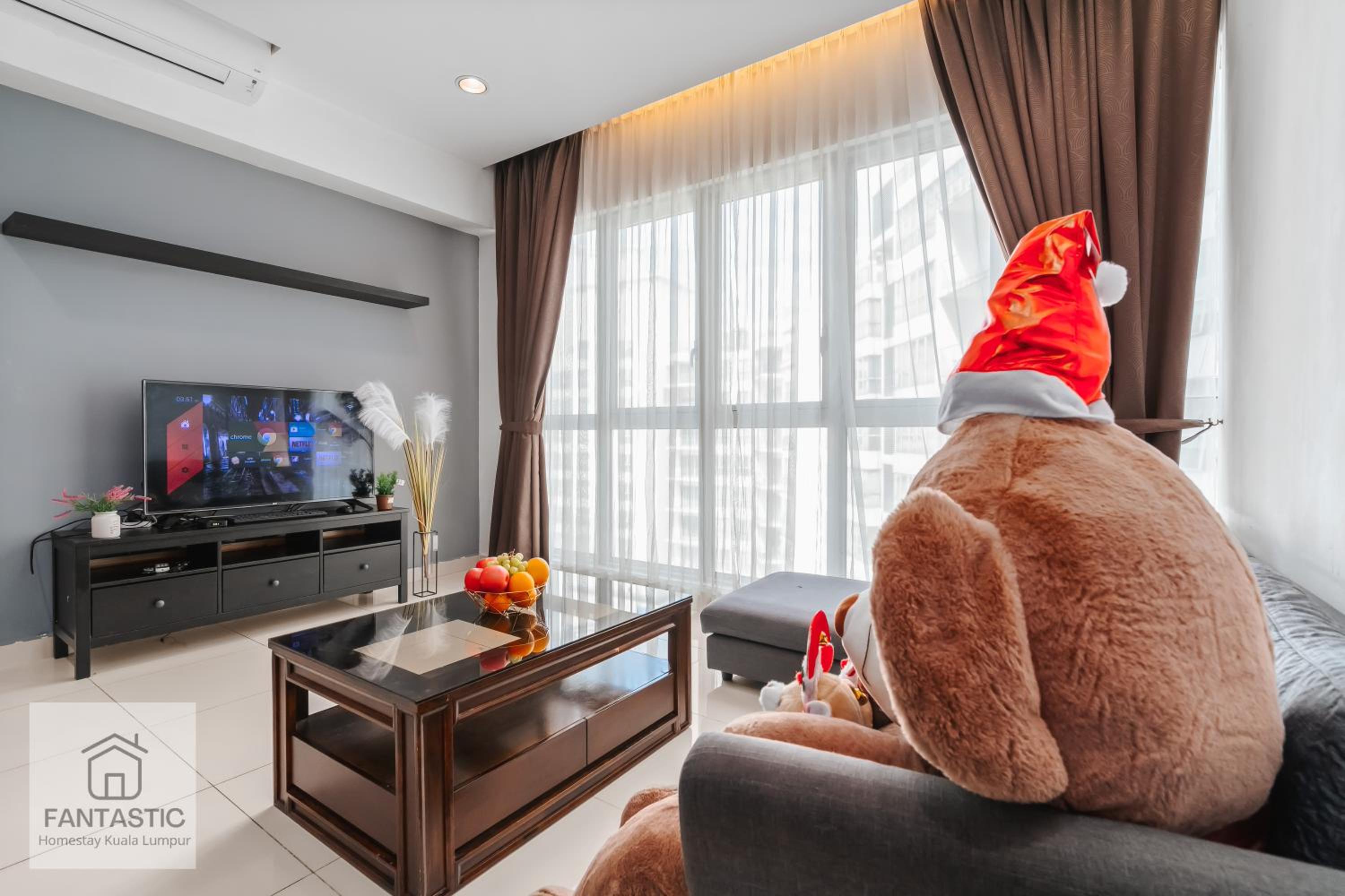 Regalia Residence at KLCC View Sky Pool by MC
