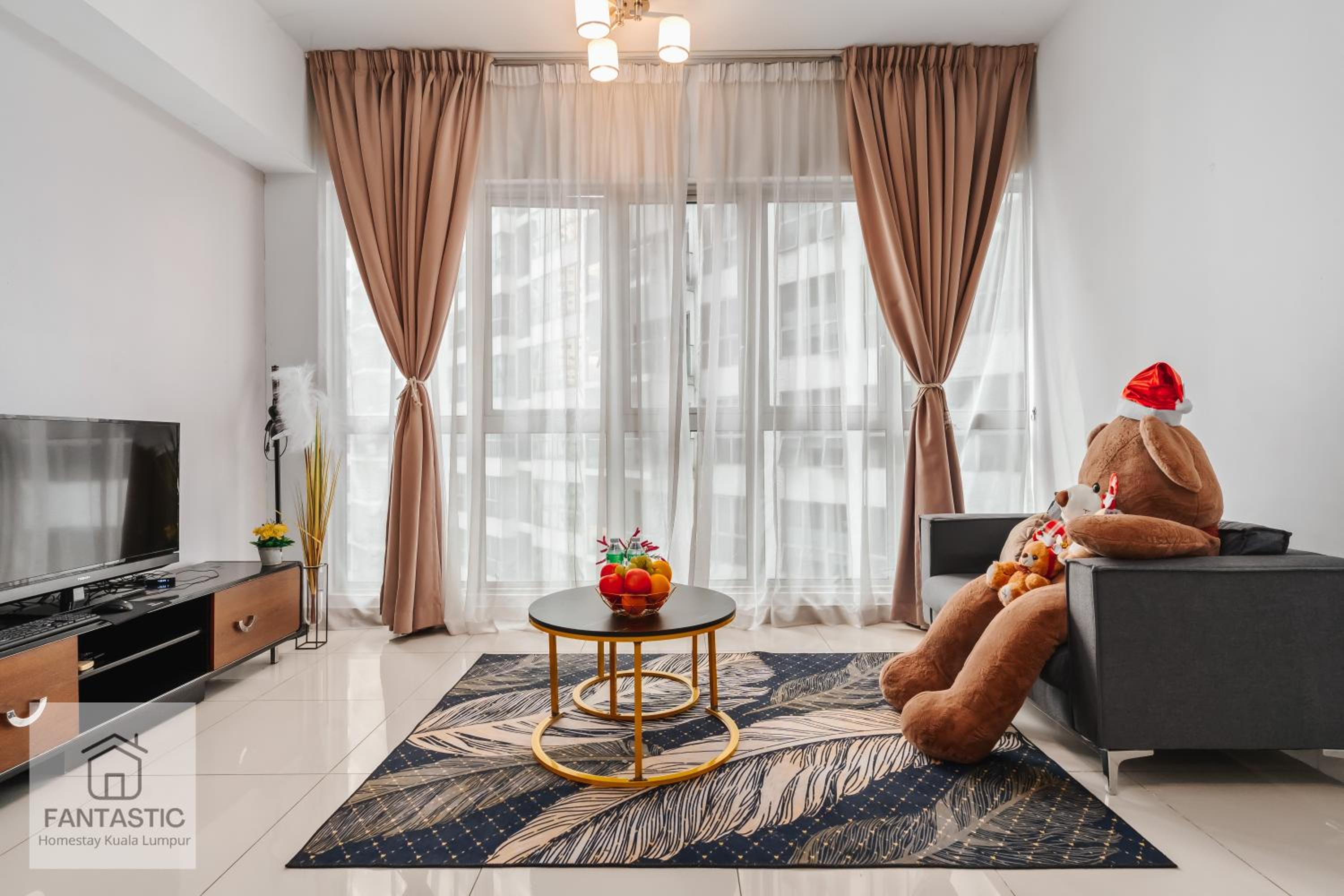 Regalia Residence at KLCC View Sky Pool by MC