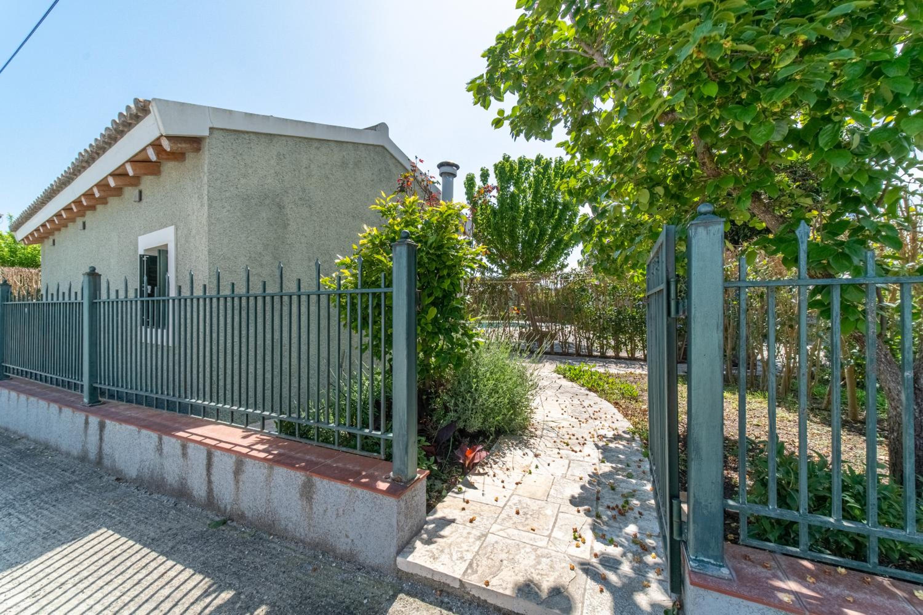 Mini Country House