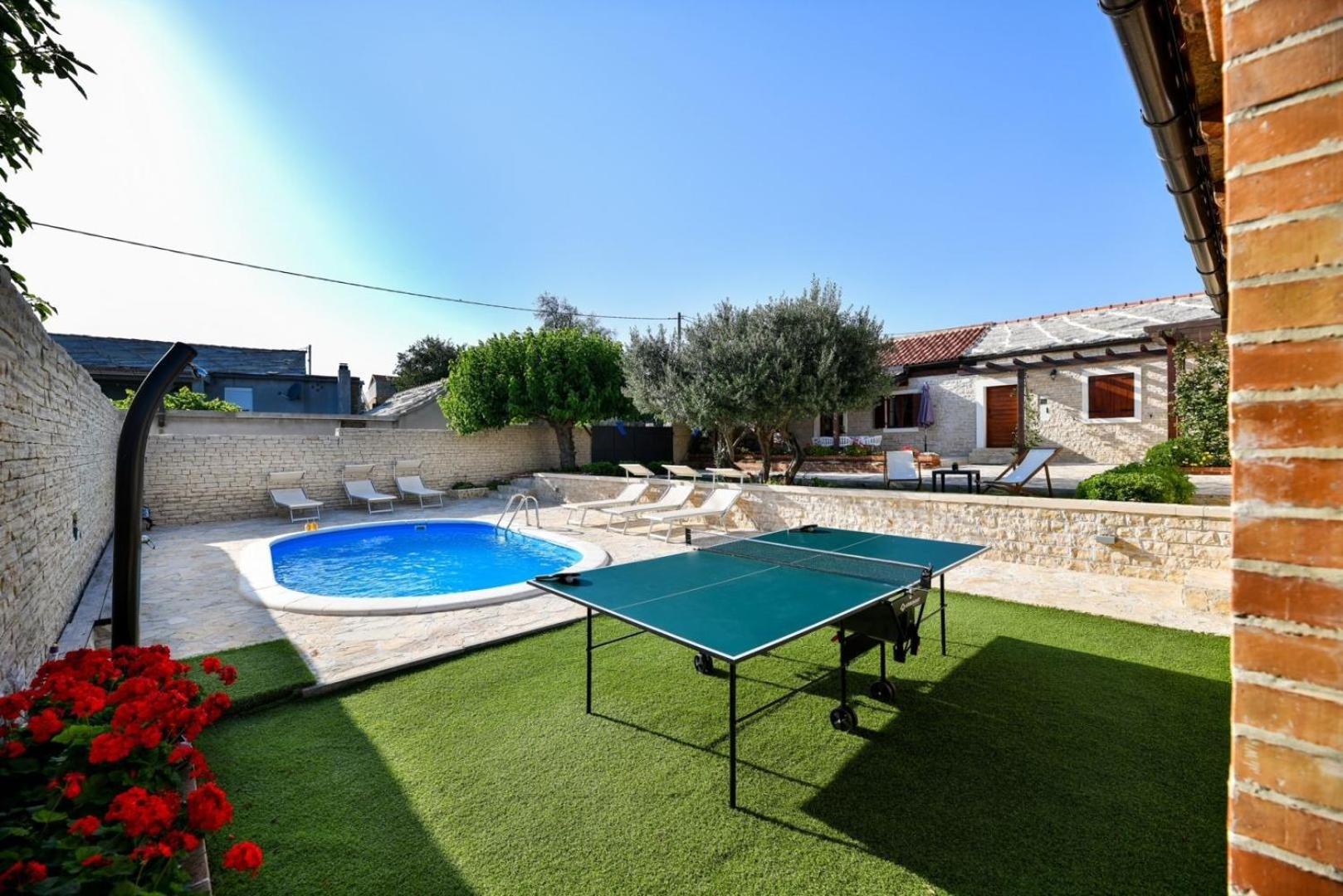 Luxury Villa Foxy Residence with private pool, jacuzzi and sauna