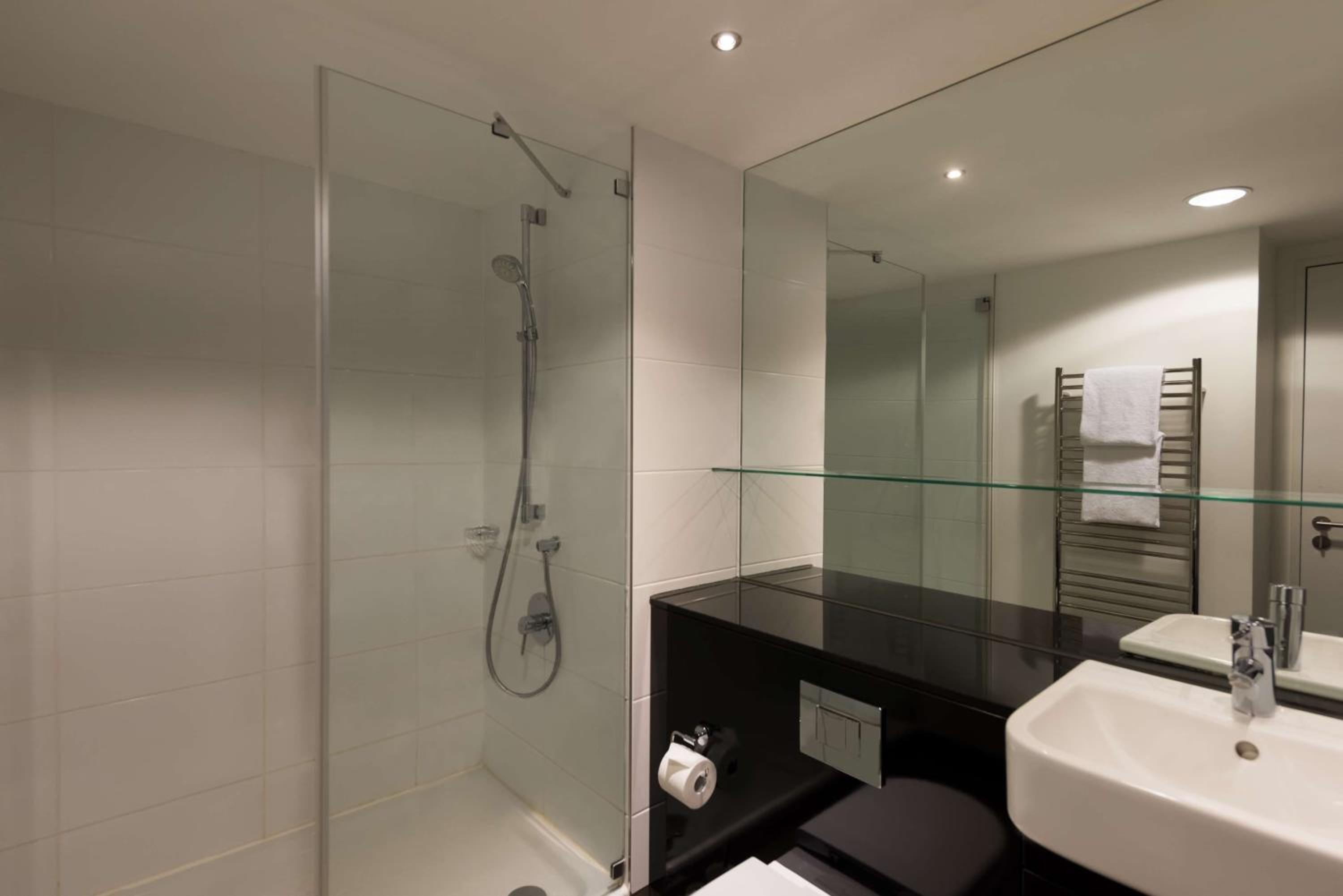 Adina Apartment Hotel Frankfurt Neue Oper - Property Image 53