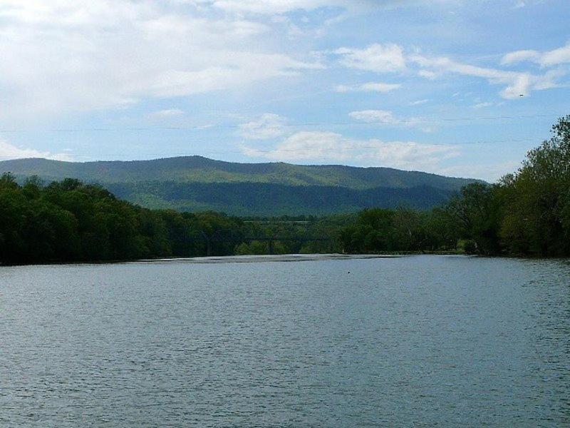 A Exquisite River Paradise