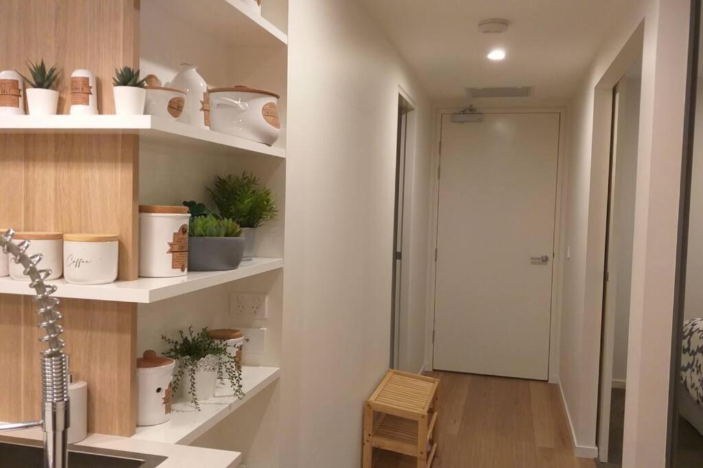 Lux 2 Bed 2 Bath Secure Parking Apartment in the Heart of Dickson, Canberra
