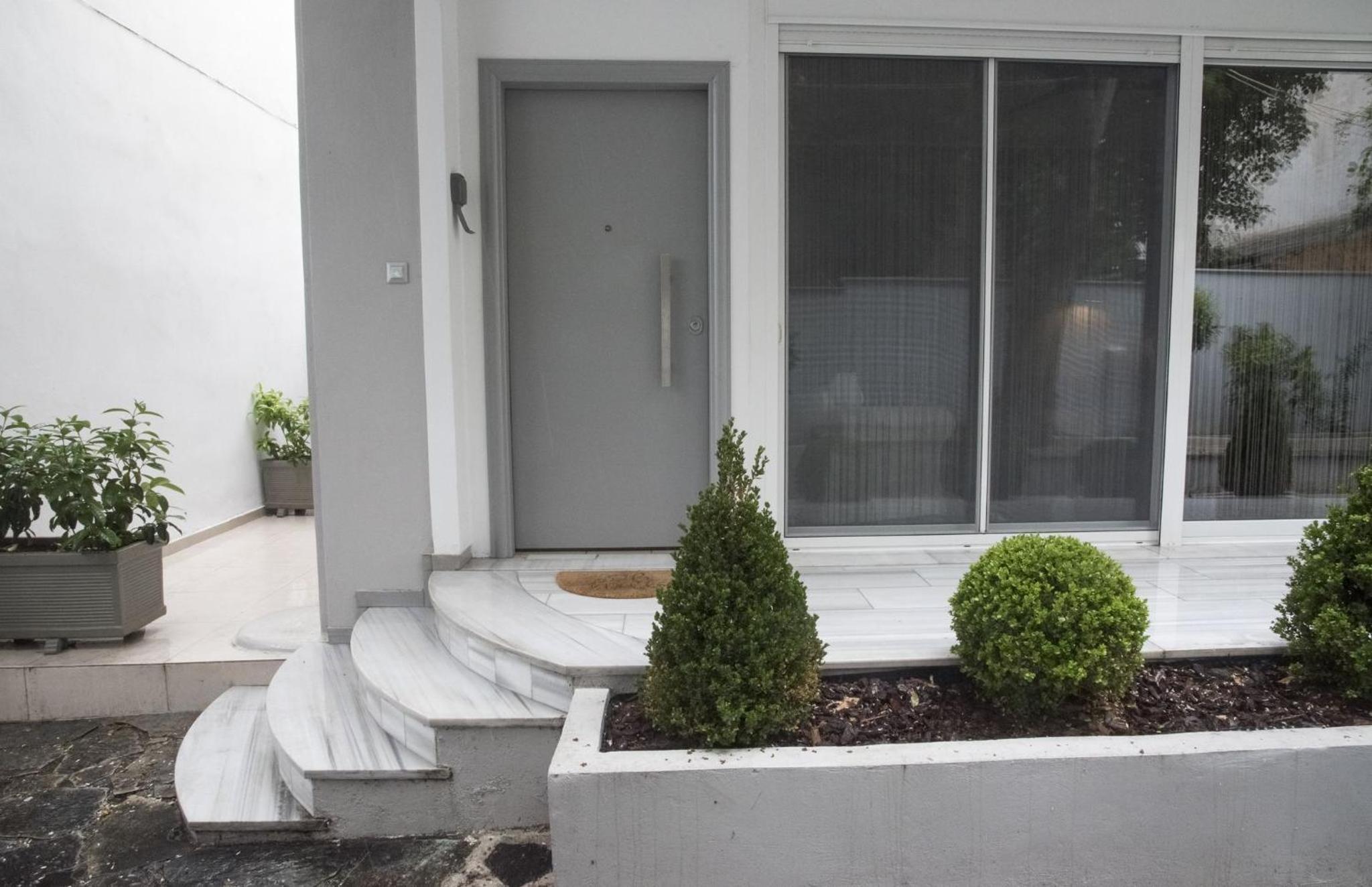 Friends Luxury Apartment In Marousi