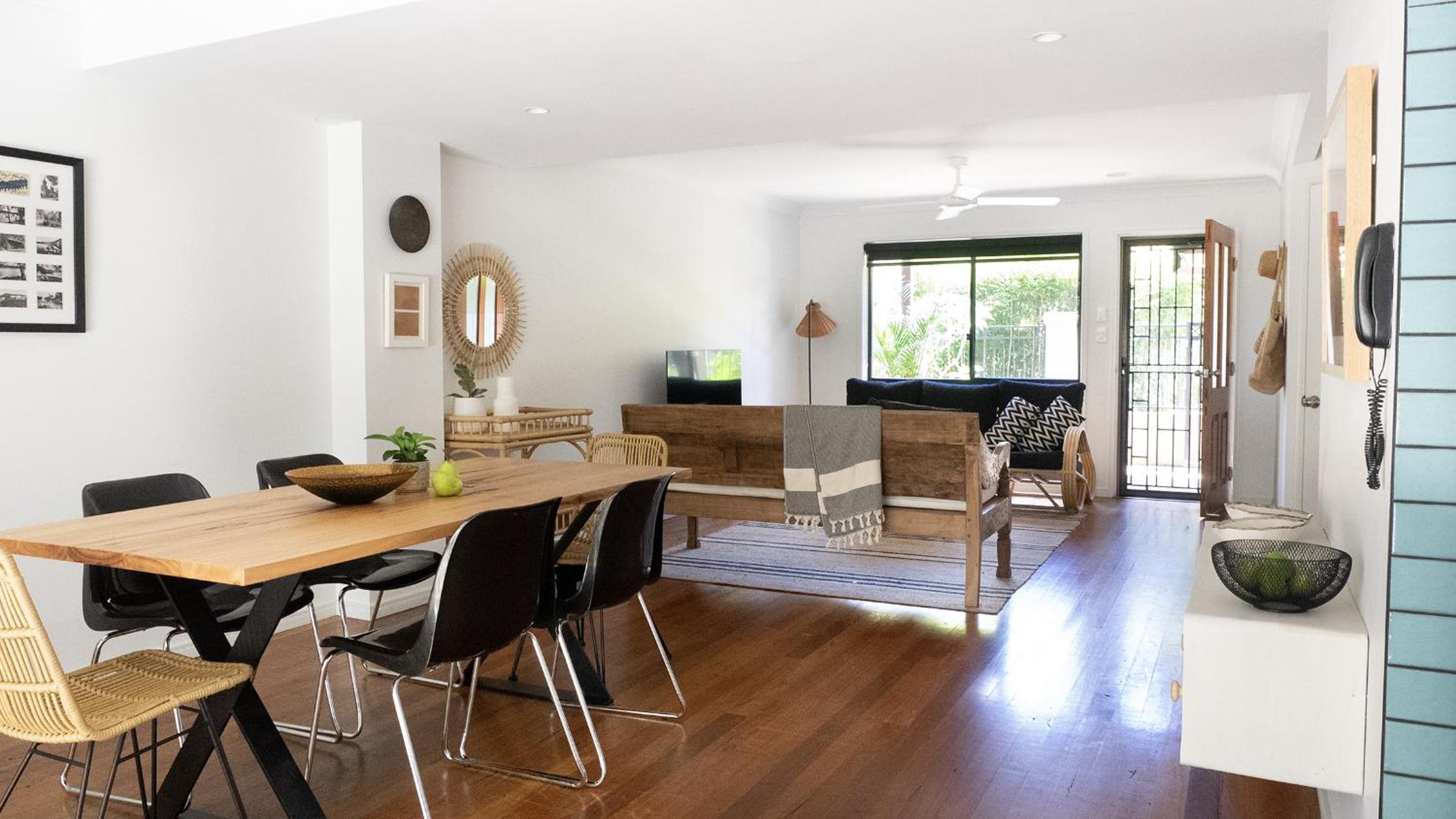 Combi's Cove Beachside Oasis