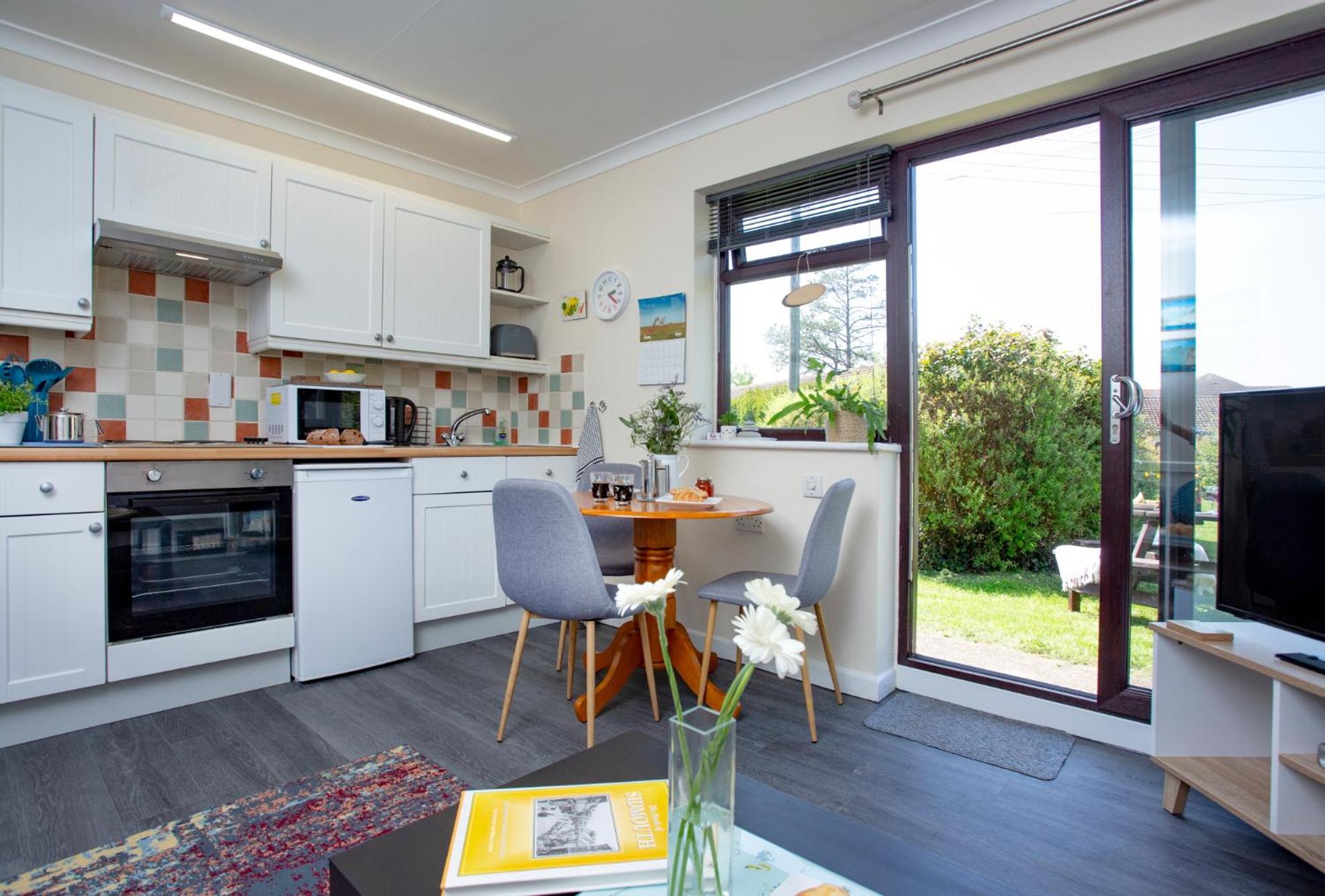 Breezes at Stoneleigh view 3