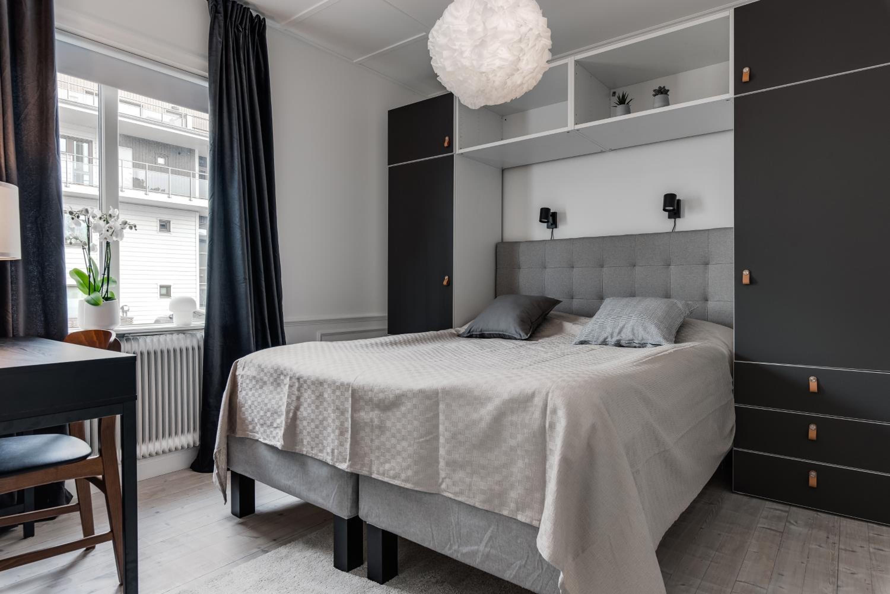Luxurious apartment for the modern executive view 2