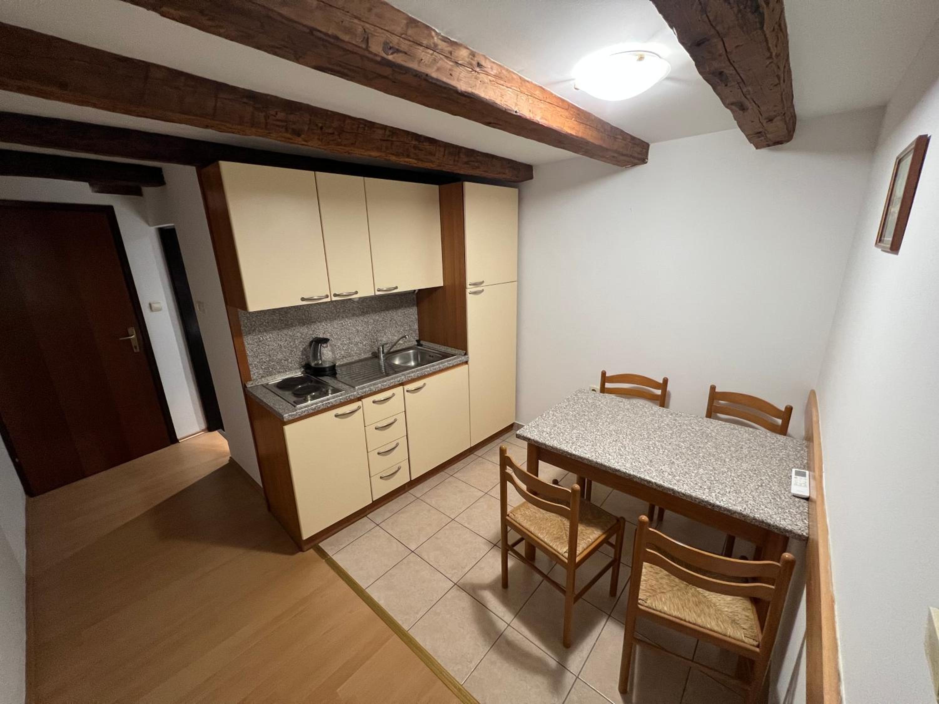 Apartments Valentino by Pag tours