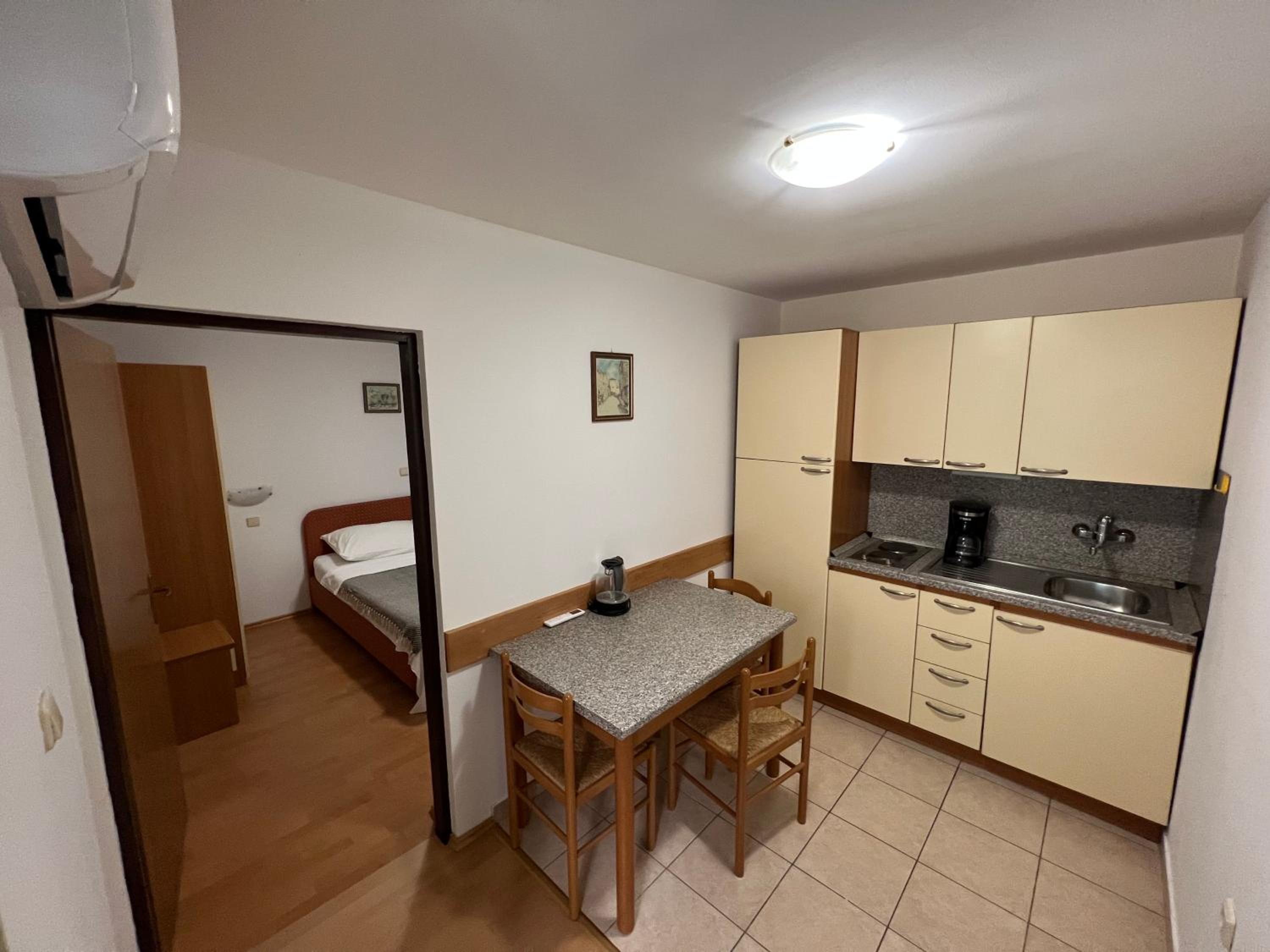 Apartments Valentino by Pag tours