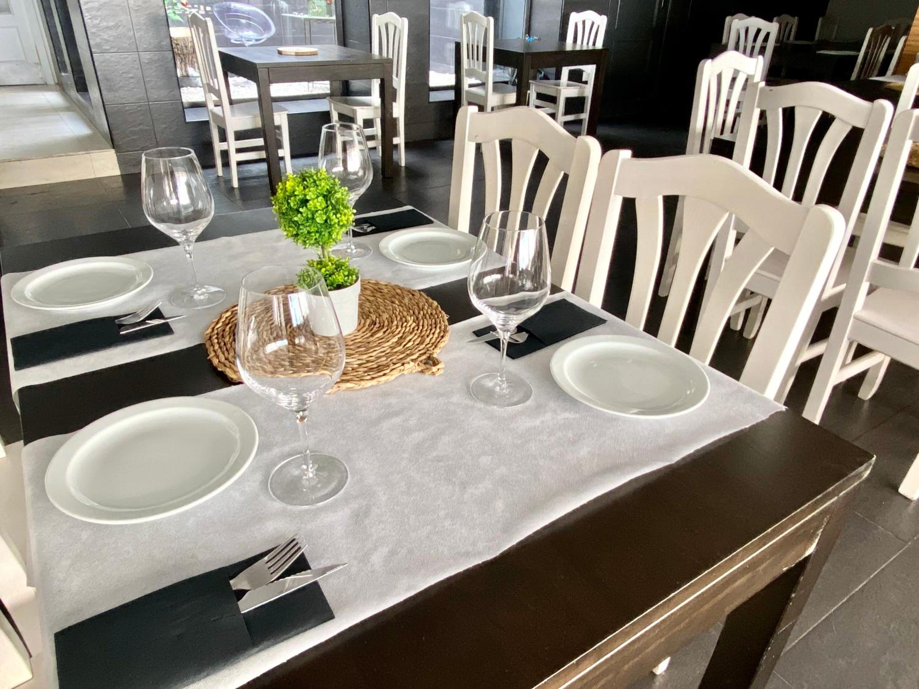 Hostal Nomadas by Gloove