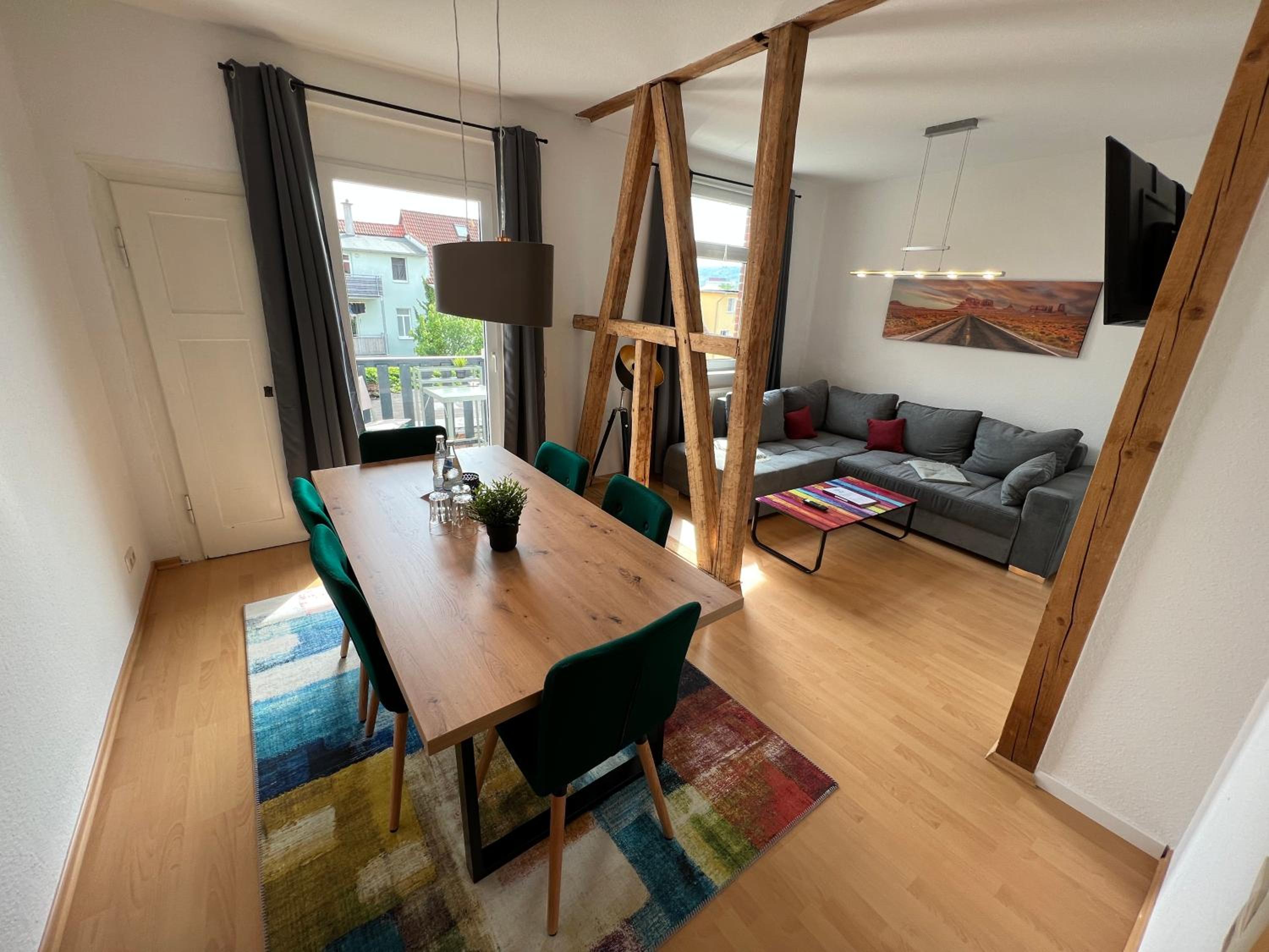 Jena City Apartment, Balkon, sonnig, Wifi, Parkplätze, Nähe Zentrum