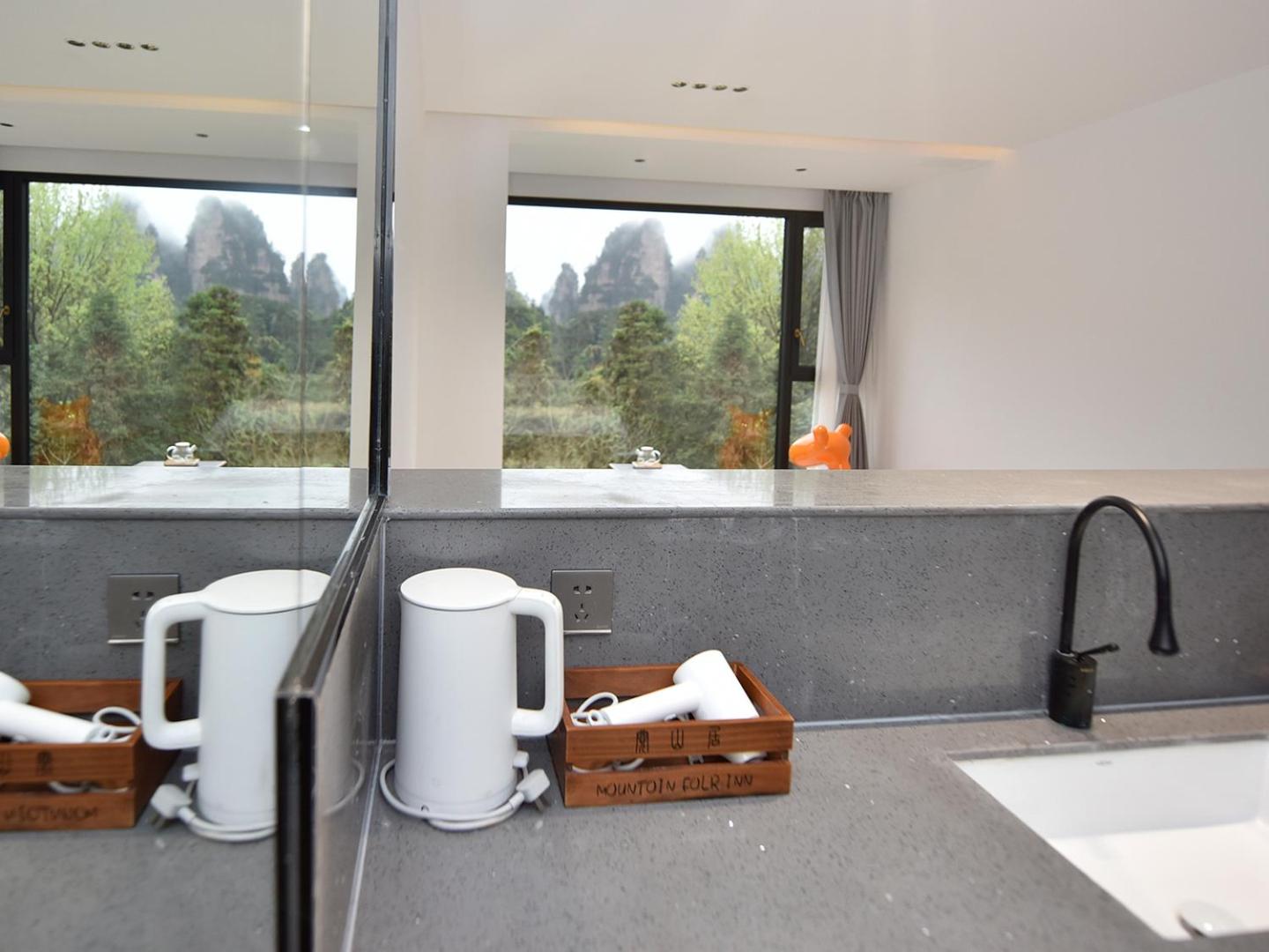 Zhangjiajie Mount View Cottage