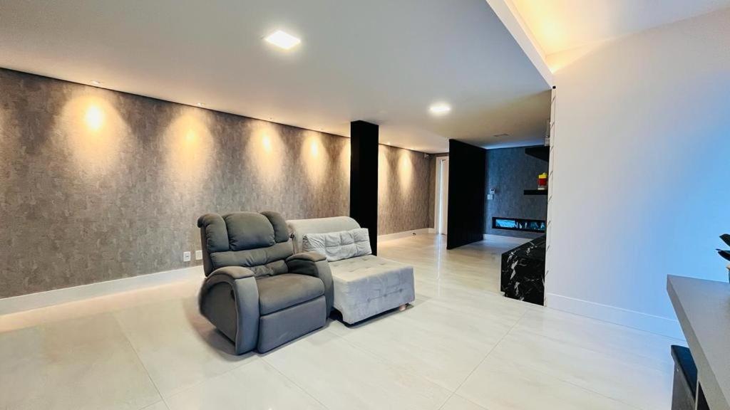 Casa 3 quartos casal Alto Padrão Vista, SPA, Hidro e Piscina de vidro