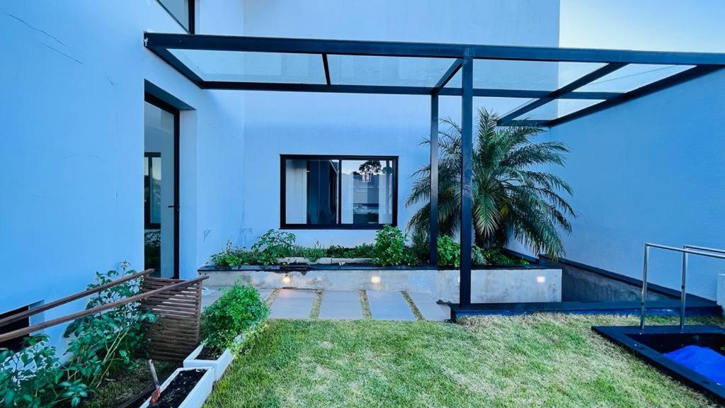 Casa 3 quartos casal Alto Padrão Vista, SPA, Hidro e Piscina de vidro