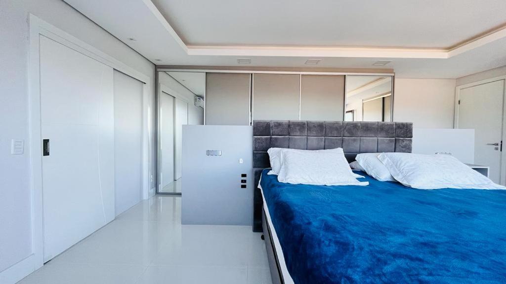 Casa 3 quartos casal Alto Padrão Vista, SPA, Hidro e Piscina de vidro