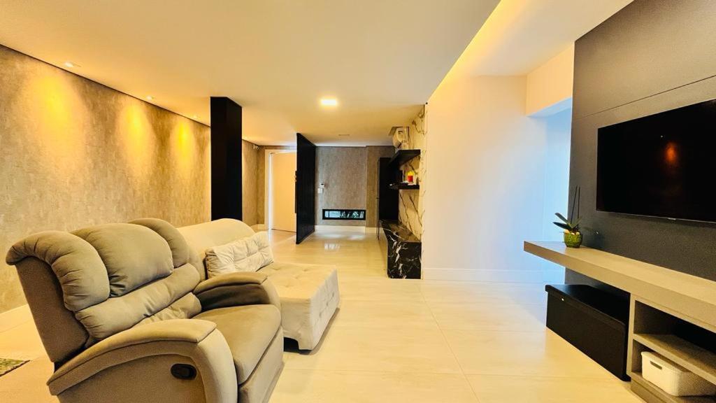 Casa 3 quartos casal Alto Padrão Vista, SPA, Hidro e Piscina de vidro