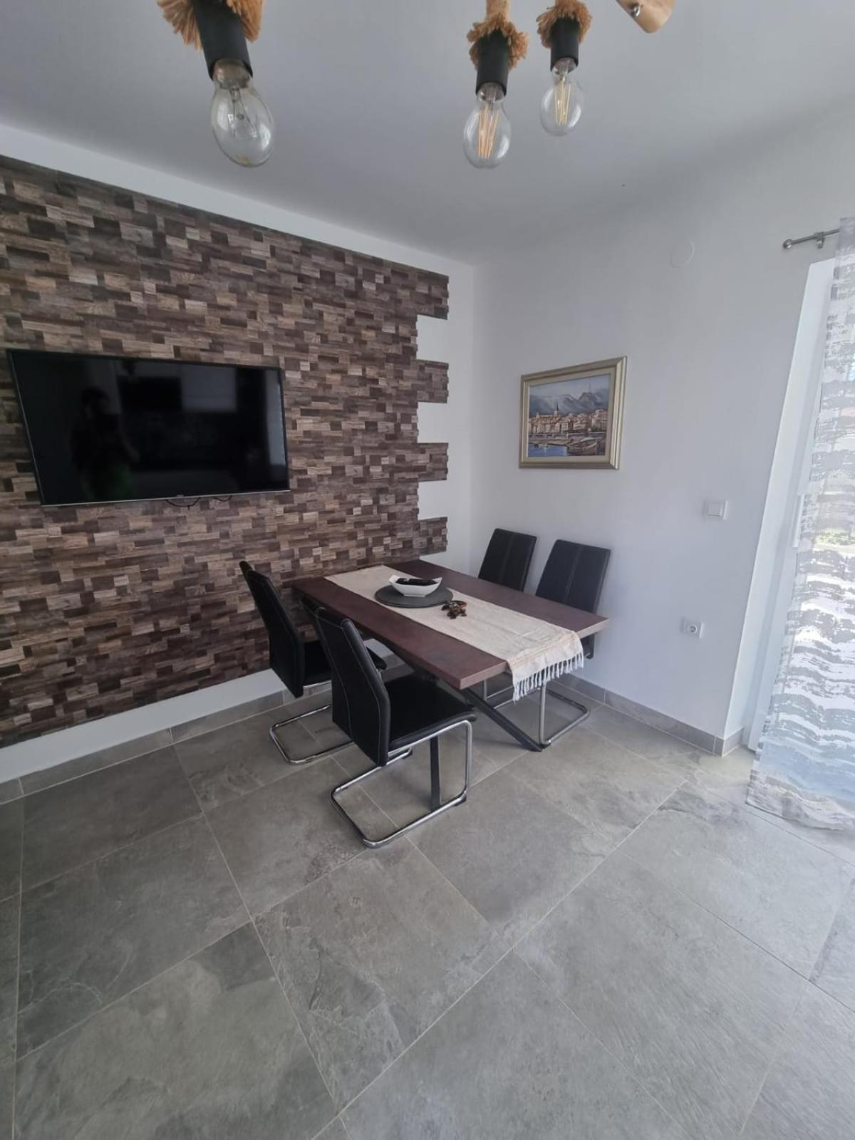 Photo 34