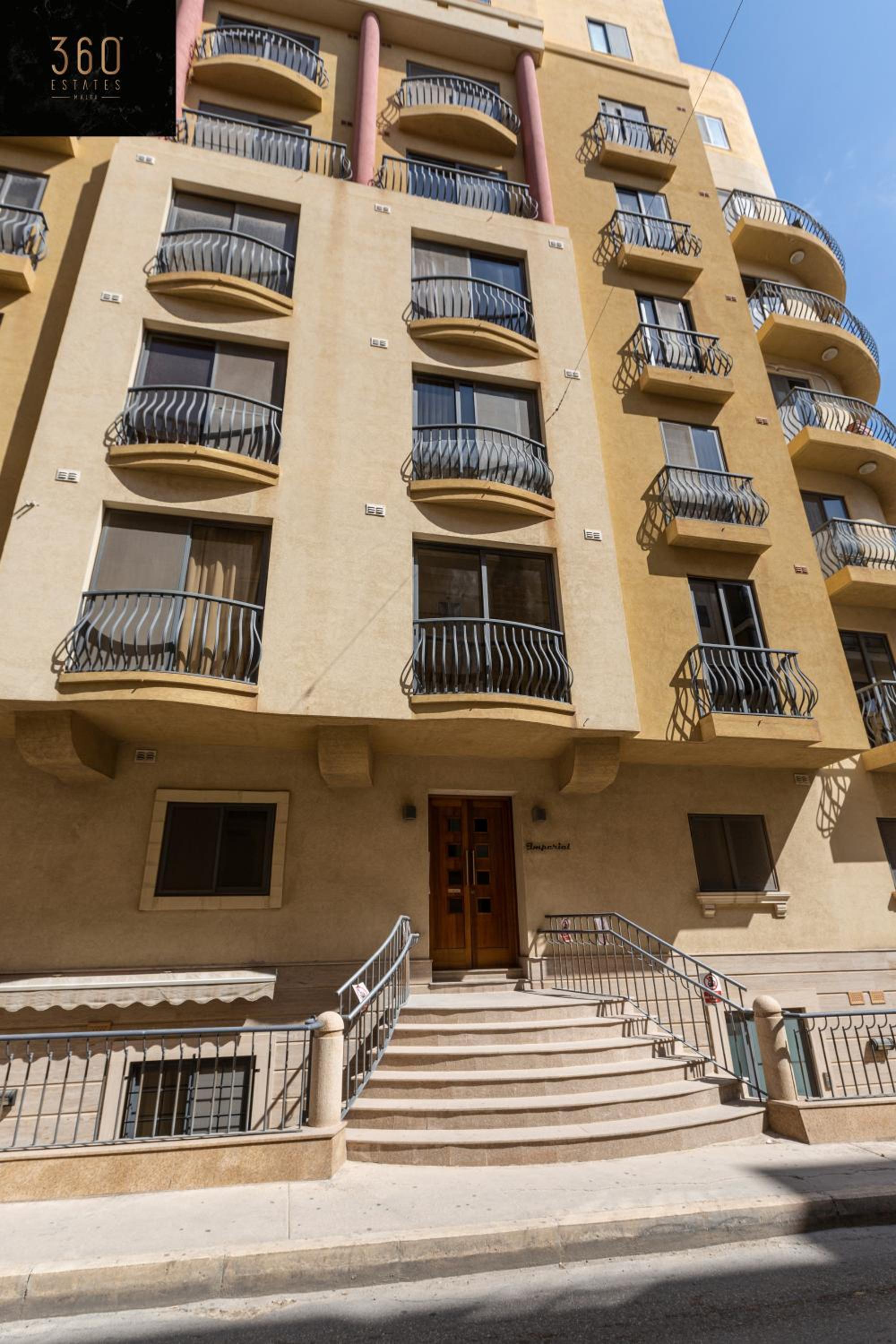 Designer, fully equipped APT, just off Tower Road by 360 Estates view 4