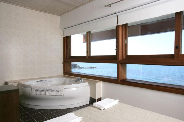 Villa Karavi view 3