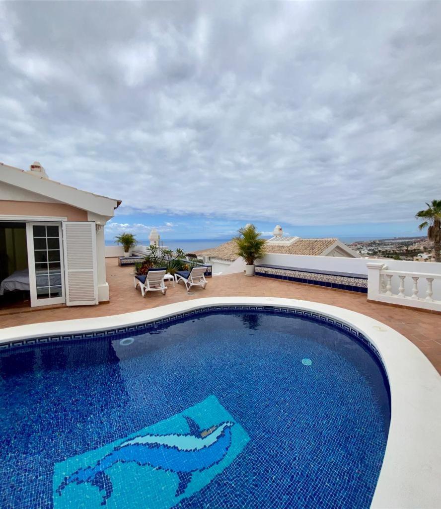 Villa Marbella-private heated pool and breathtaking view