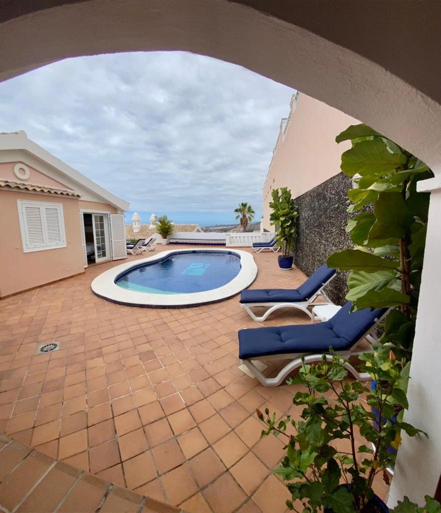 Villa Marbella-private heated pool and breathtaking view