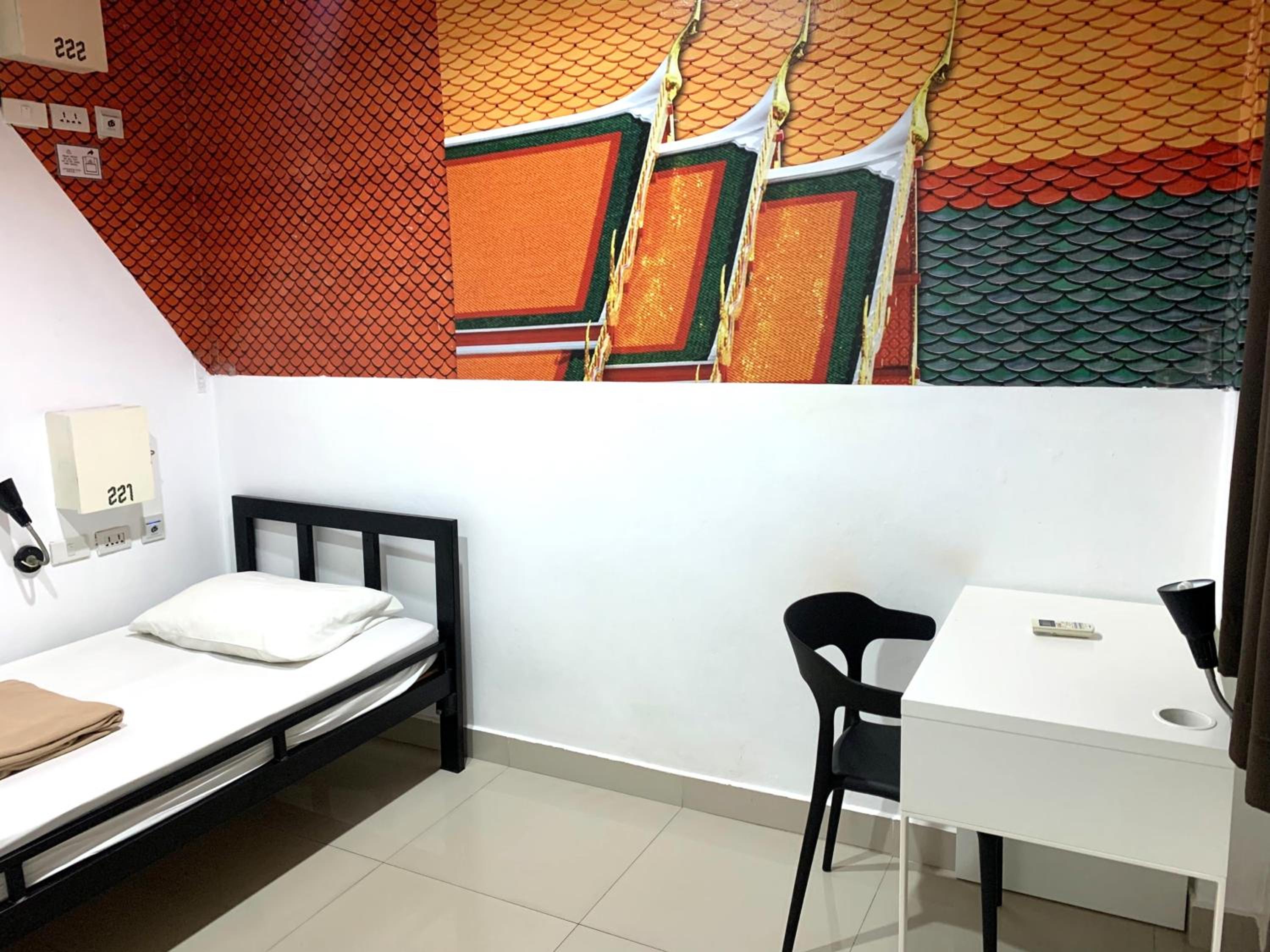 Everyday Bangkok Hostel