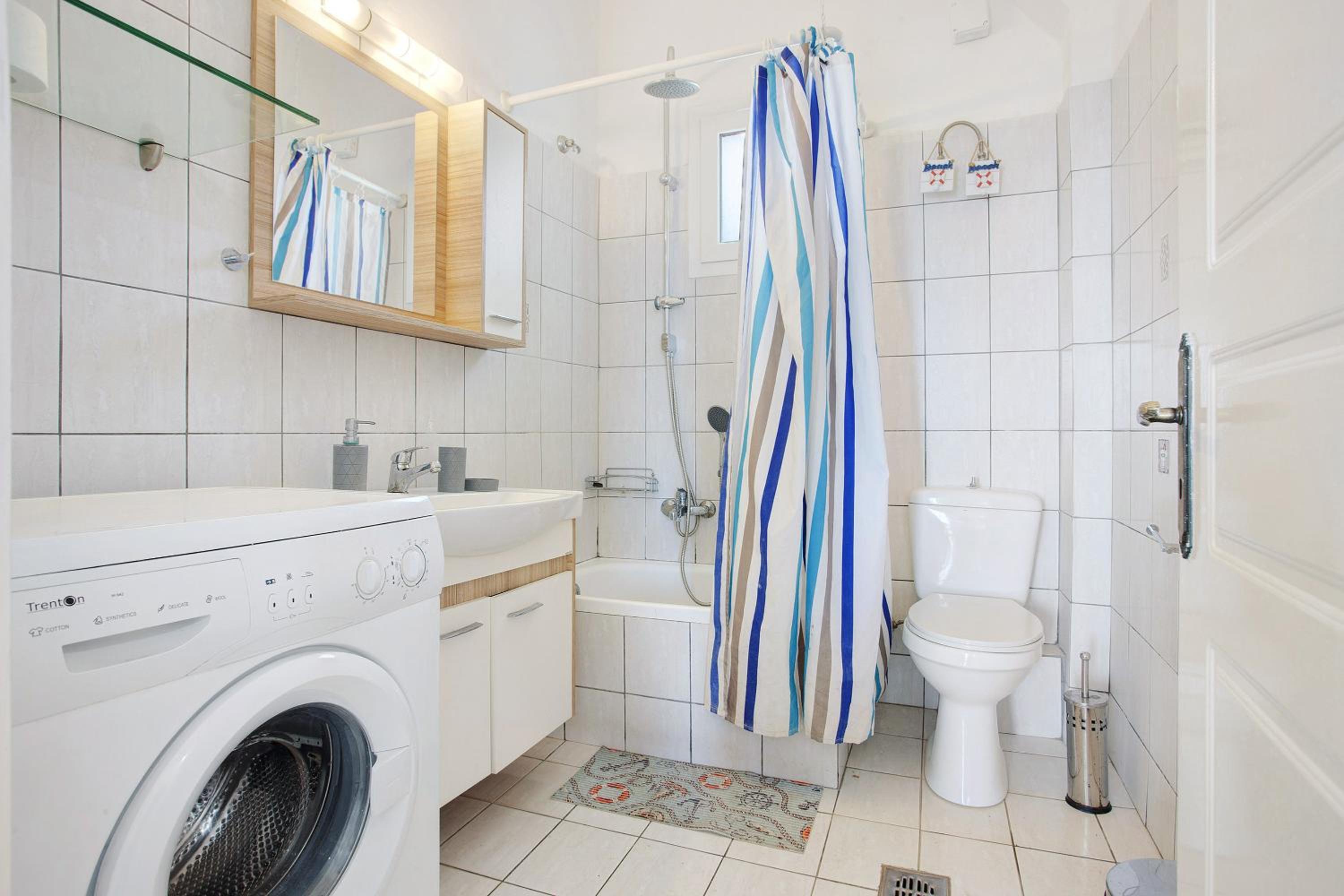 Yiannis Superior Apartment 8 photo 4