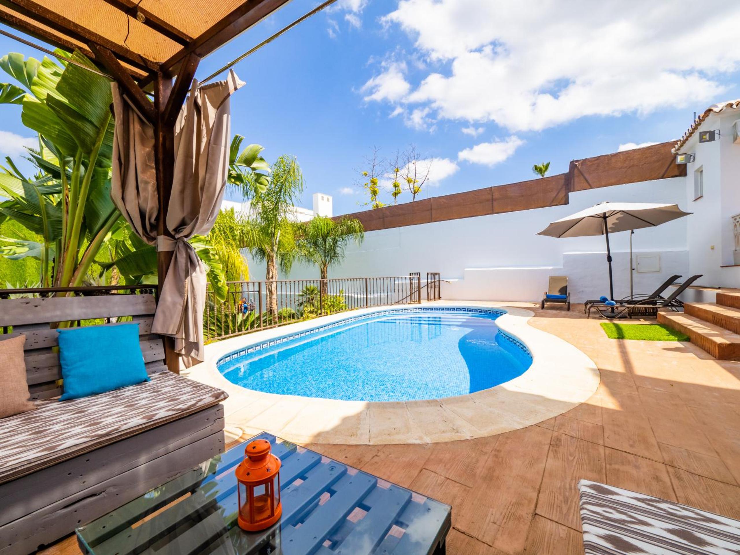 Cubo's Villa Esmeralda view 4
