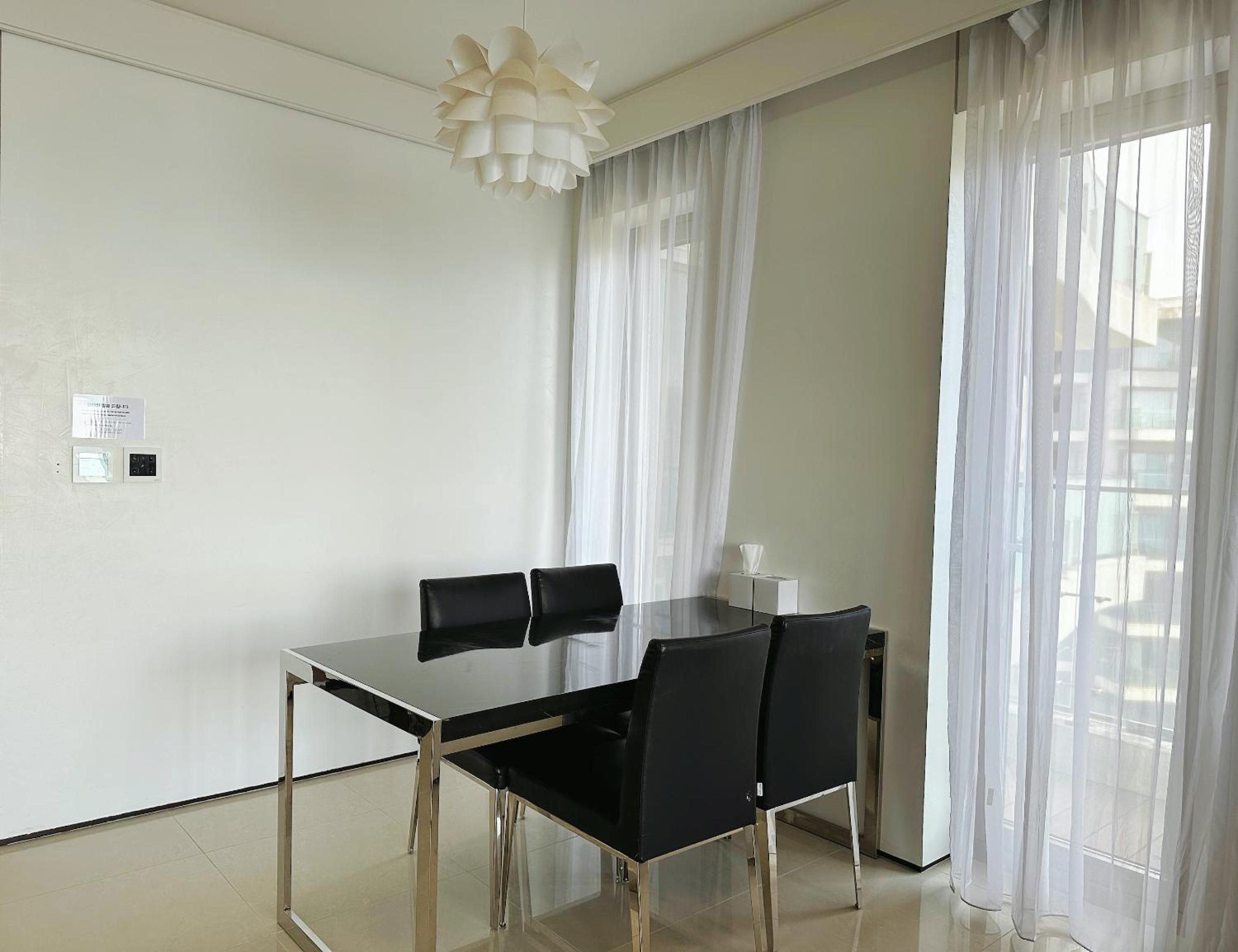 Seopjikoji Oceanview Apartment