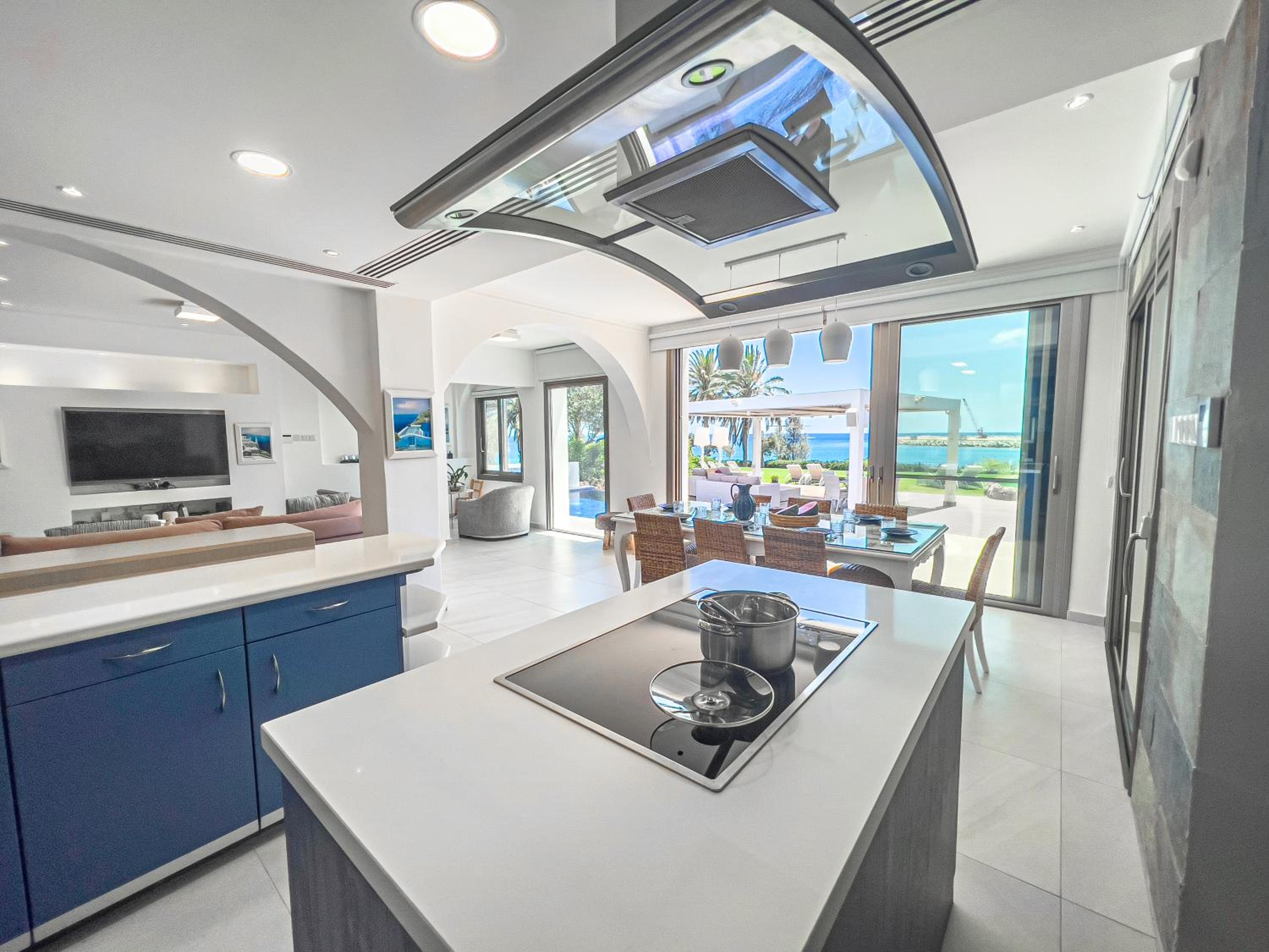 Erato Seafront Luxury Villa