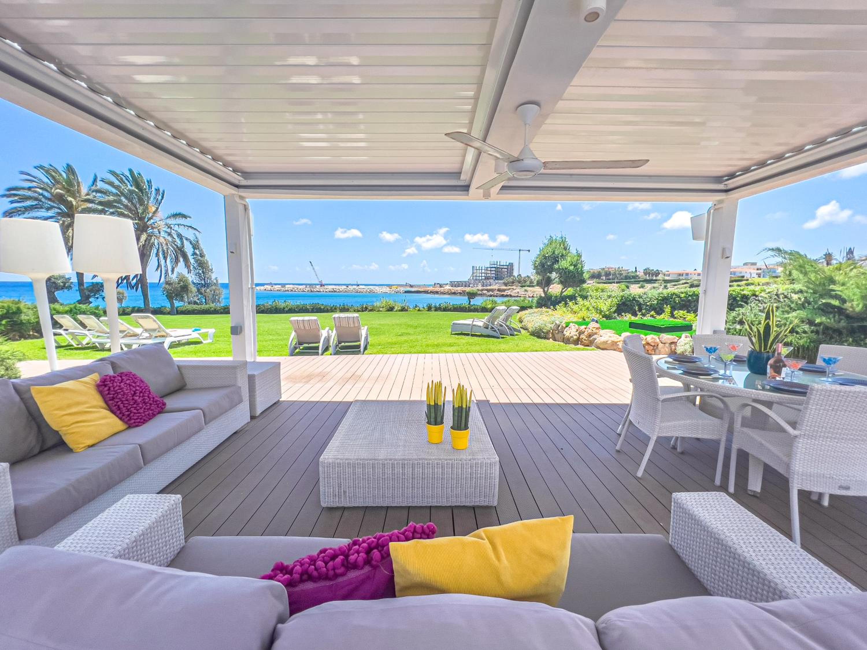 Erato Seafront Luxury Villa