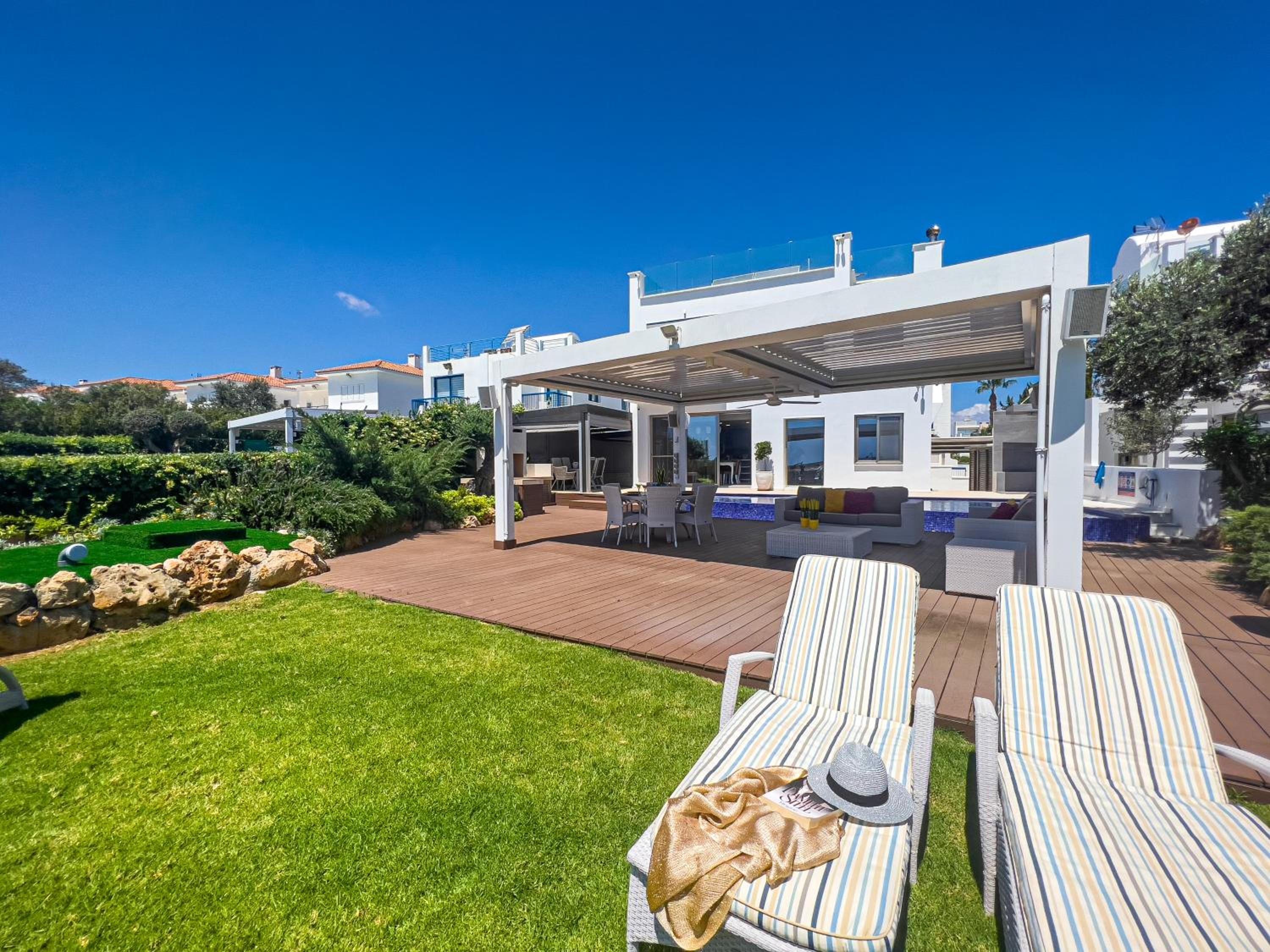 Erato Seafront Luxury Villa