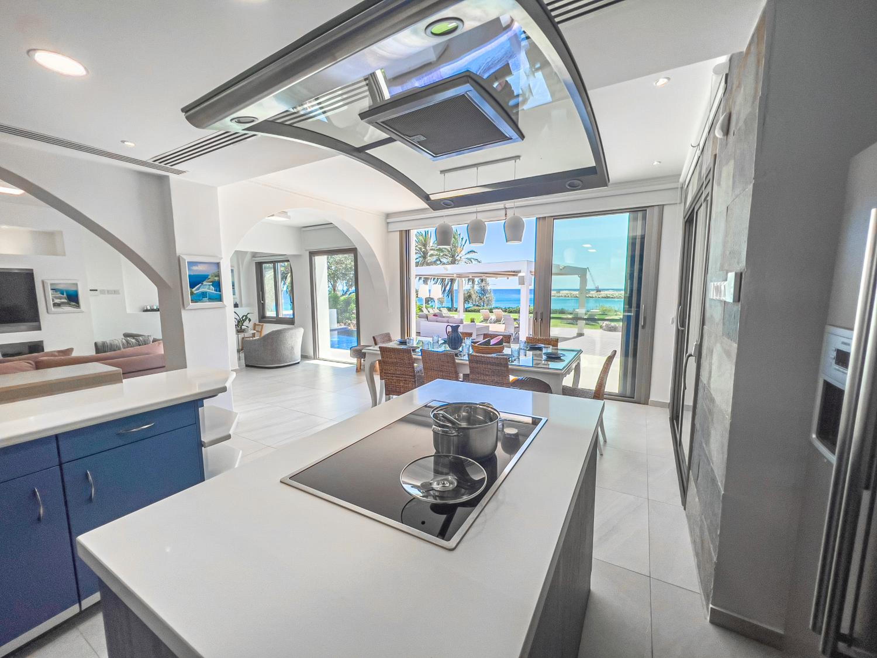 Erato Seafront Luxury Villa